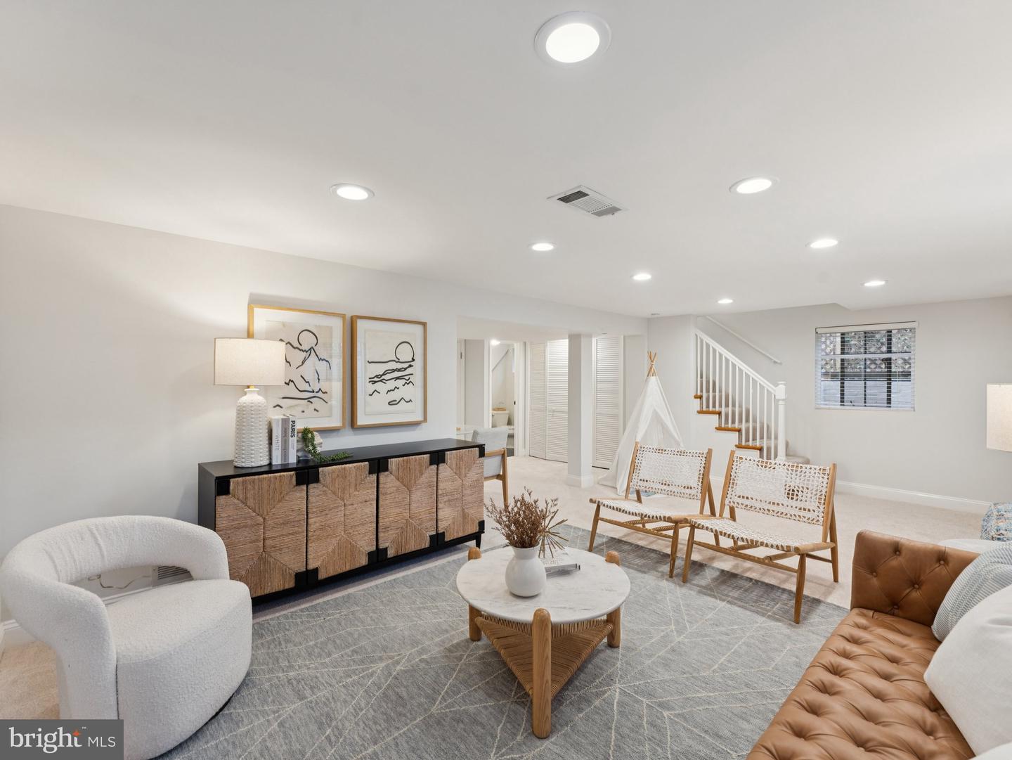 4821 45TH ST NW, WASHINGTON, District Of Columbia 20016, 3 Bedrooms Bedrooms, ,2 BathroomsBathrooms,Residential,For sale,4821 45TH ST NW,DCDC2211630 MLS # DCDC2211630