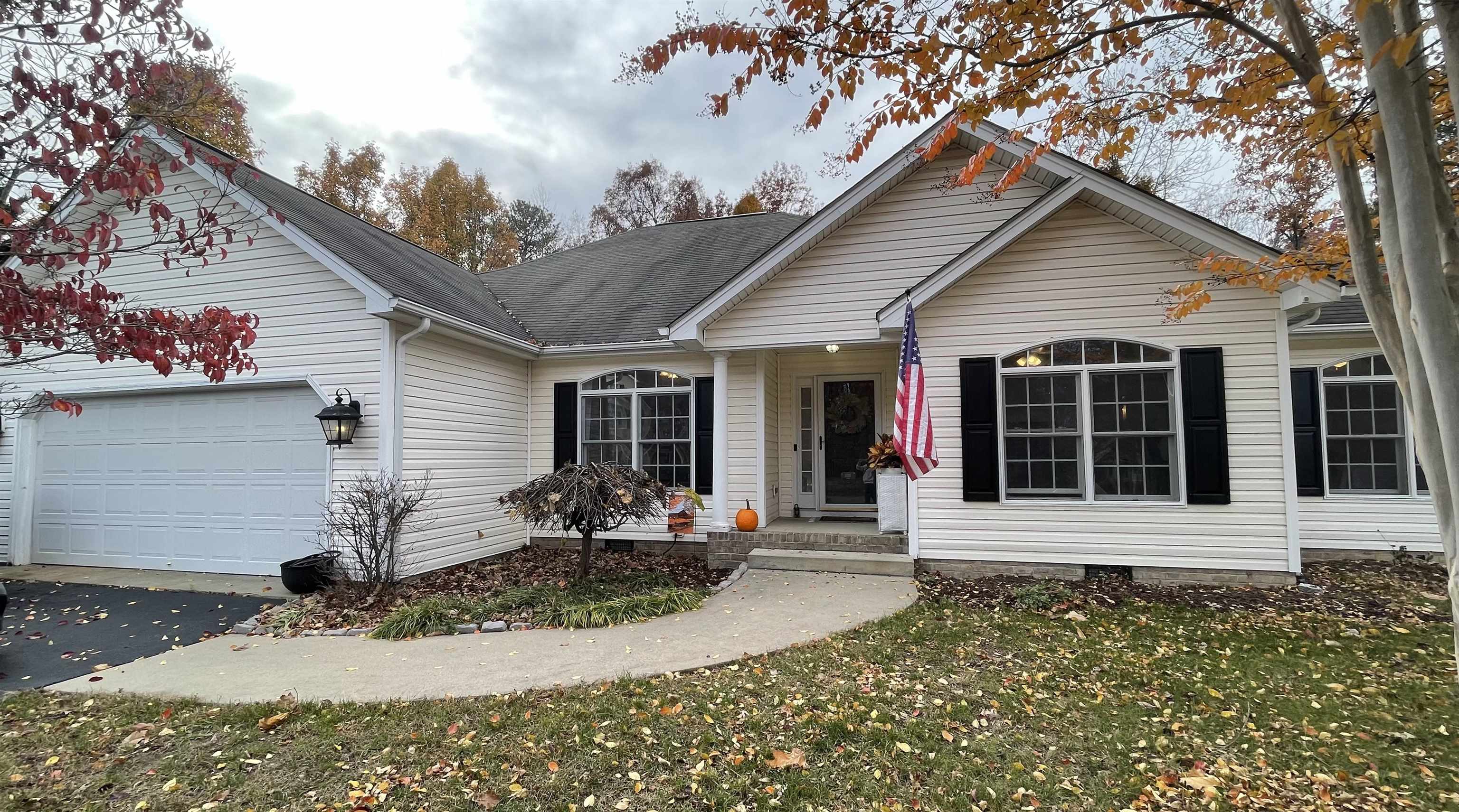 111 RUTHERFORD LN, STUARTS DRAFT, Virginia 24477, 4 Bedrooms Bedrooms, ,2 BathroomsBathrooms,Residential,111 RUTHERFORD LN,670906 MLS # 670906