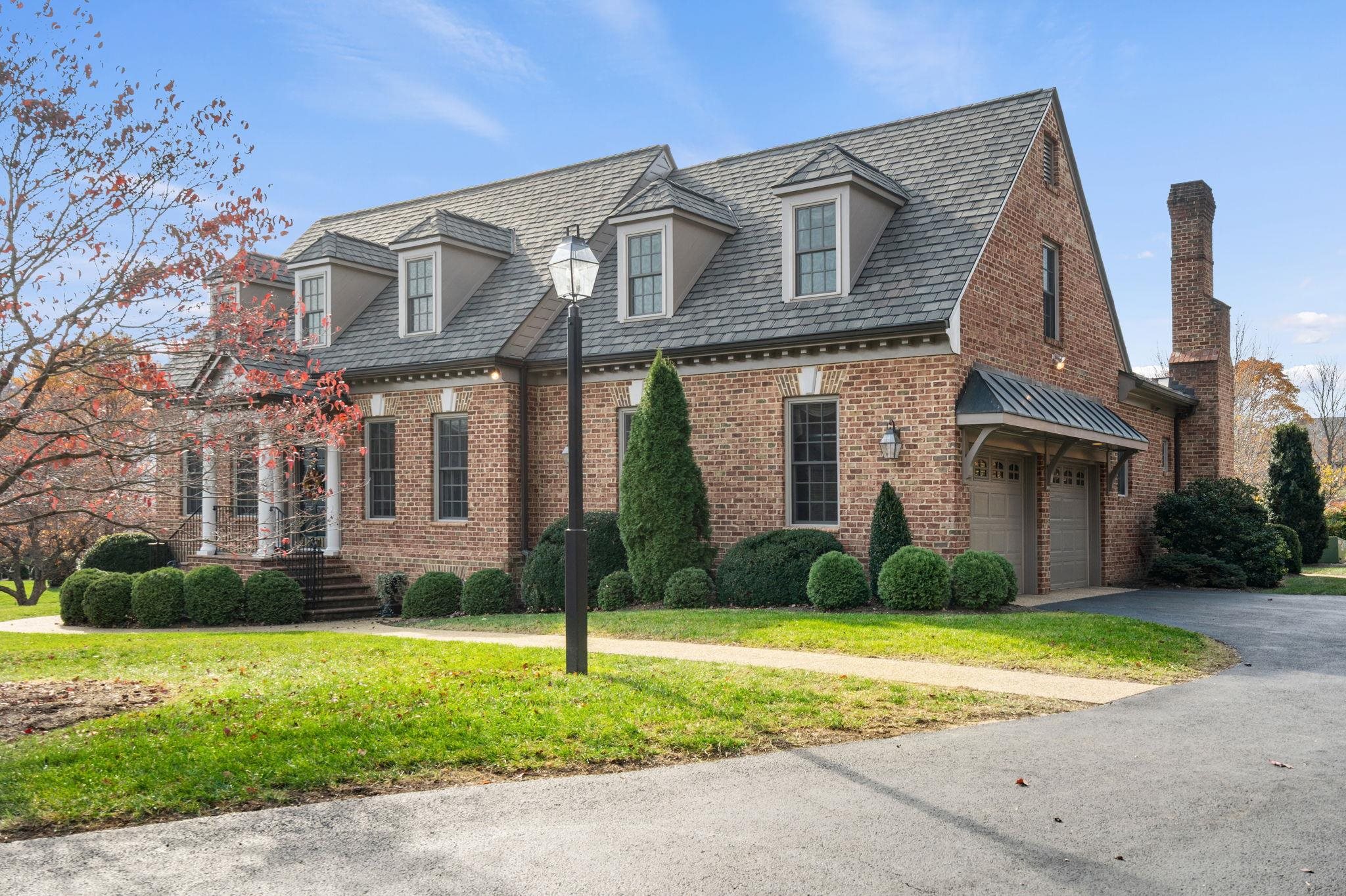 202 KINGS SQ, STAUNTON, Virginia 24401, 4 Bedrooms Bedrooms, ,3 BathroomsBathrooms,Residential,202 KINGS SQ,670910 MLS # 670910 202 KINGS SQ, STAUNTON, Virginia 24401, 4 Bedrooms Bedrooms, ,3 BathroomsBathrooms,Residential,202 KINGS SQ,670910 MLS # 670910