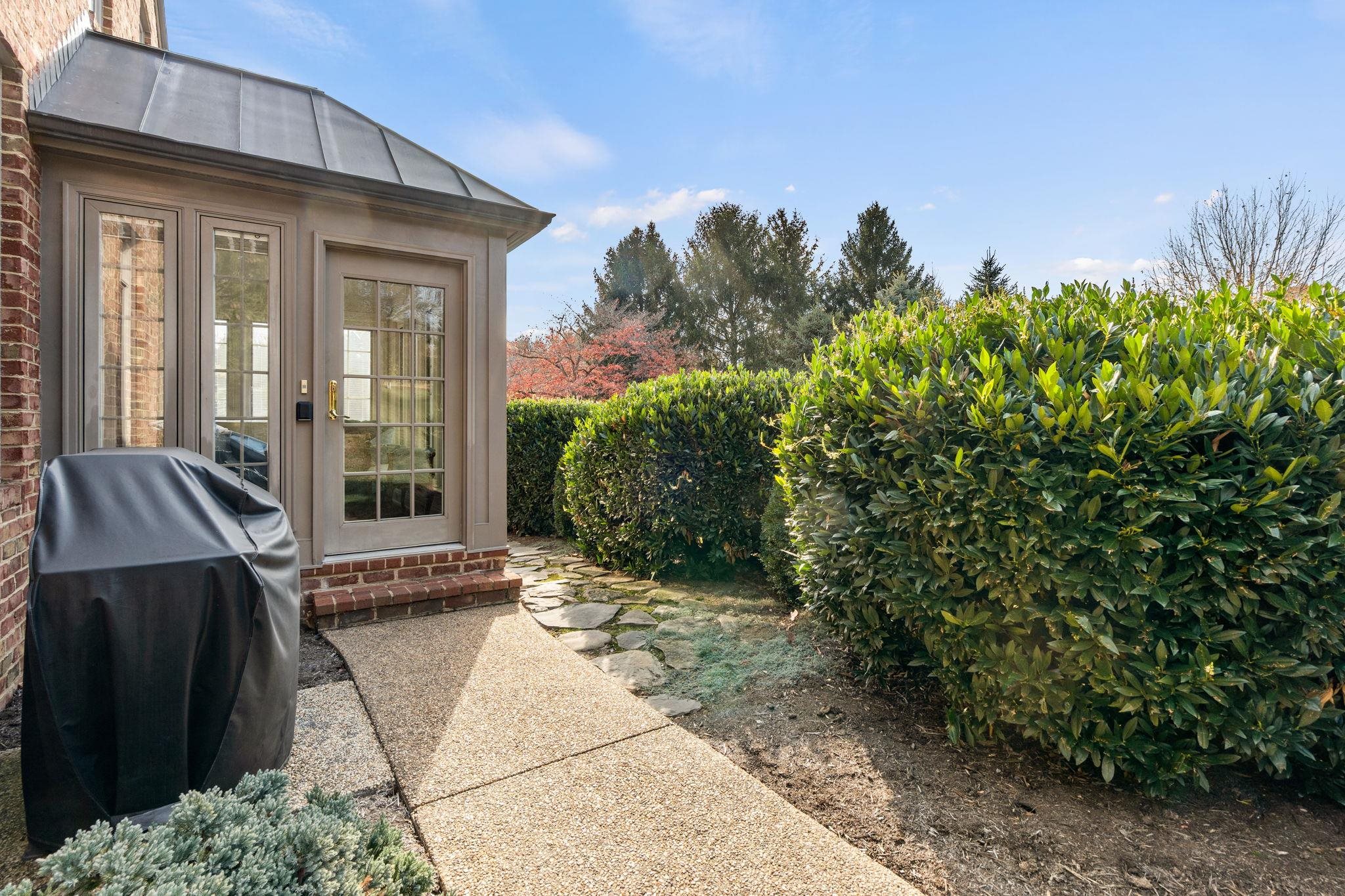 202 KINGS SQ, STAUNTON, Virginia 24401, 4 Bedrooms Bedrooms, ,3 BathroomsBathrooms,Residential,202 KINGS SQ,670910 MLS # 670910 202 KINGS SQ, STAUNTON, Virginia 24401, 4 Bedrooms Bedrooms, ,3 BathroomsBathrooms,Residential,202 KINGS SQ,670910 MLS # 670910