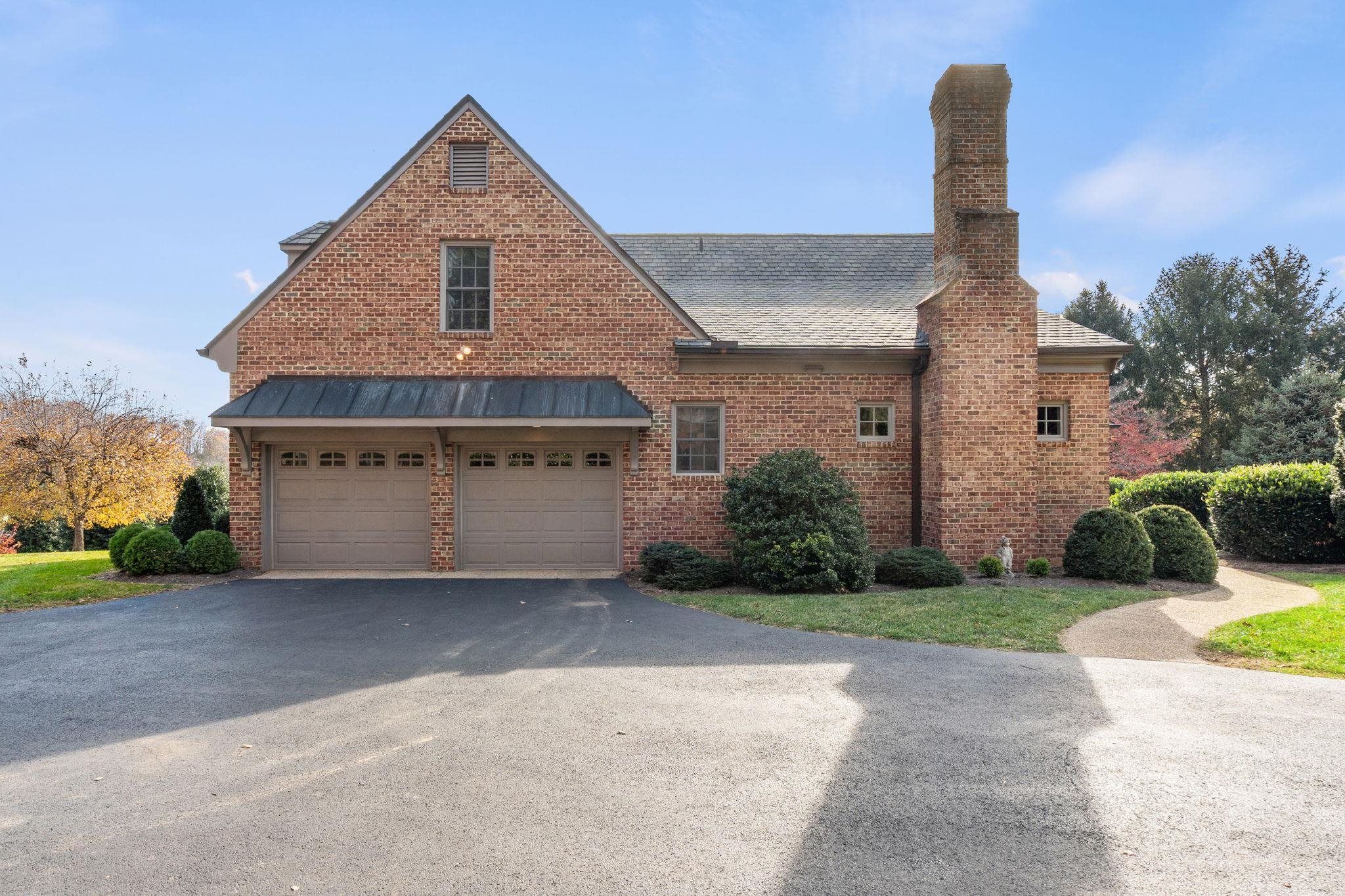 202 KINGS SQ, STAUNTON, Virginia 24401, 4 Bedrooms Bedrooms, ,3 BathroomsBathrooms,Residential,202 KINGS SQ,670910 MLS # 670910 202 KINGS SQ, STAUNTON, Virginia 24401, 4 Bedrooms Bedrooms, ,3 BathroomsBathrooms,Residential,202 KINGS SQ,670910 MLS # 670910