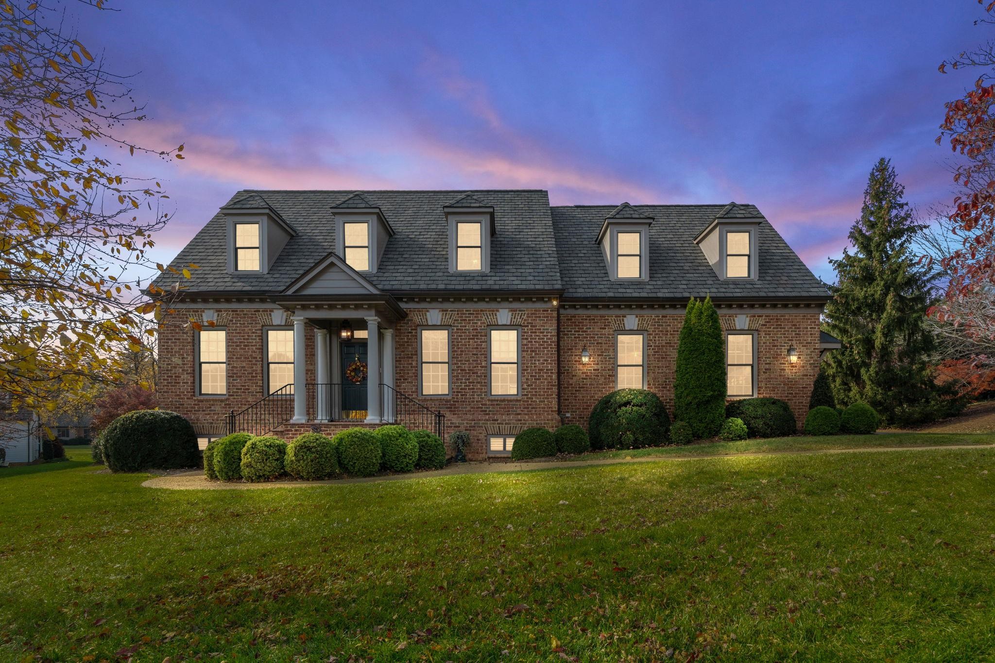 202 KINGS SQ, STAUNTON, Virginia 24401, 4 Bedrooms Bedrooms, ,3 BathroomsBathrooms,Residential,202 KINGS SQ,670910 MLS # 670910 202 KINGS SQ, STAUNTON, Virginia 24401, 4 Bedrooms Bedrooms, ,3 BathroomsBathrooms,Residential,202 KINGS SQ,670910 MLS # 670910