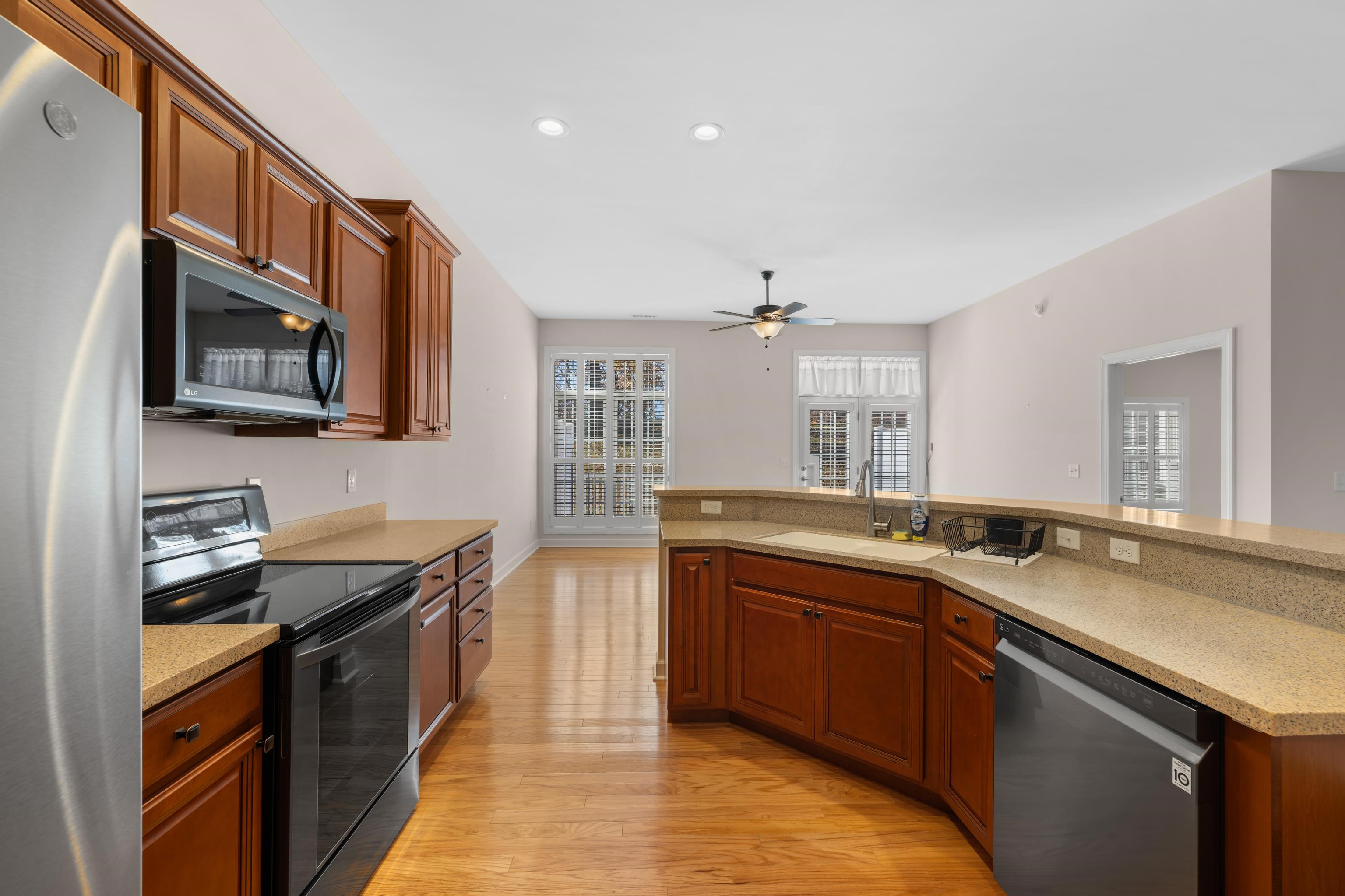 1212 STOCKER ST, STAUNTON, Virginia 24401, 3 Bedrooms Bedrooms, ,2 BathroomsBathrooms,Residential,1212 STOCKER ST,670912 MLS # 670912