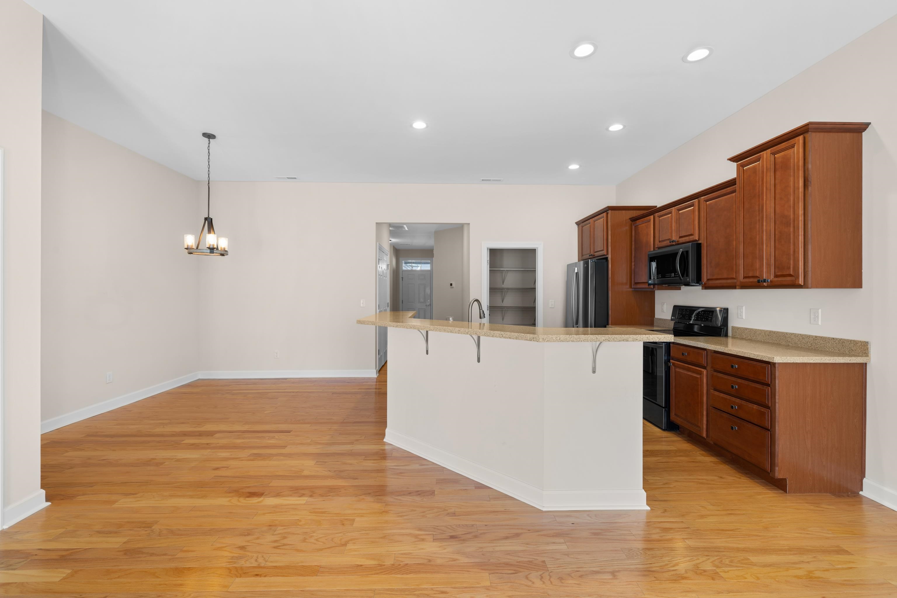 1212 STOCKER ST, STAUNTON, Virginia 24401, 3 Bedrooms Bedrooms, ,2 BathroomsBathrooms,Residential,1212 STOCKER ST,670912 MLS # 670912