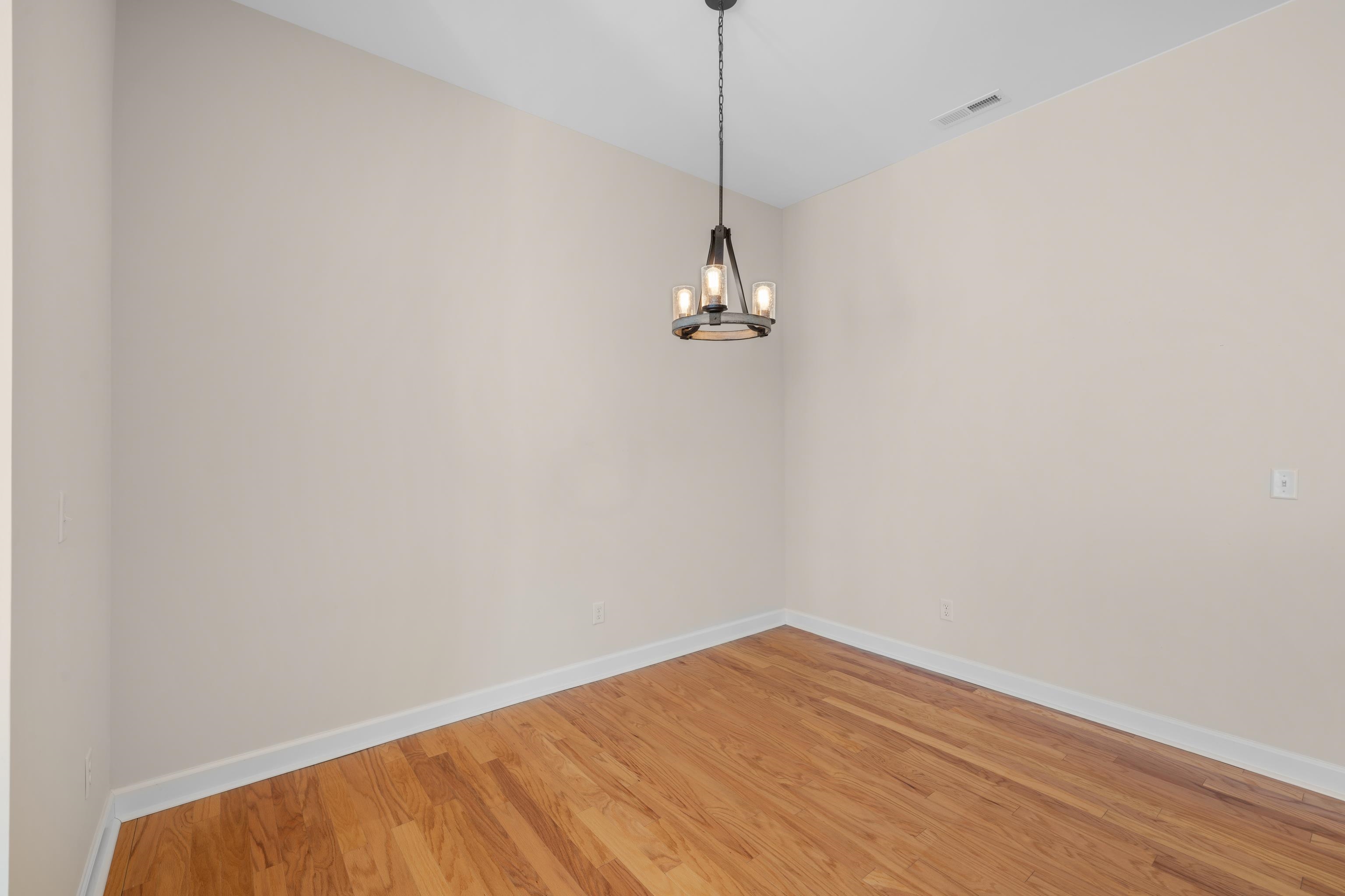 1212 STOCKER ST, STAUNTON, Virginia 24401, 3 Bedrooms Bedrooms, ,2 BathroomsBathrooms,Residential,1212 STOCKER ST,670912 MLS # 670912