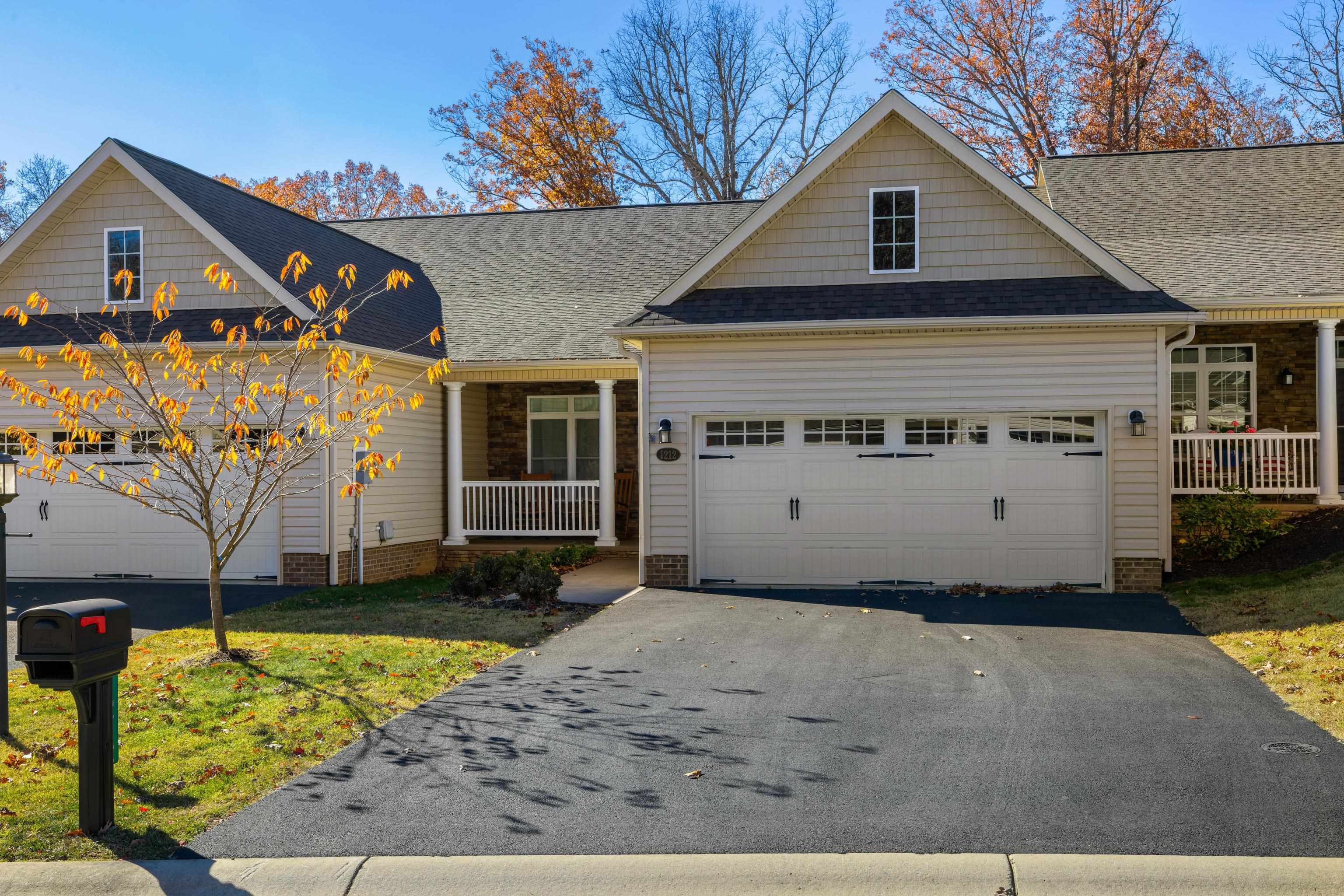 1212 STOCKER ST, STAUNTON, Virginia 24401, 3 Bedrooms Bedrooms, ,2 BathroomsBathrooms,Residential,1212 STOCKER ST,670912 MLS # 670912