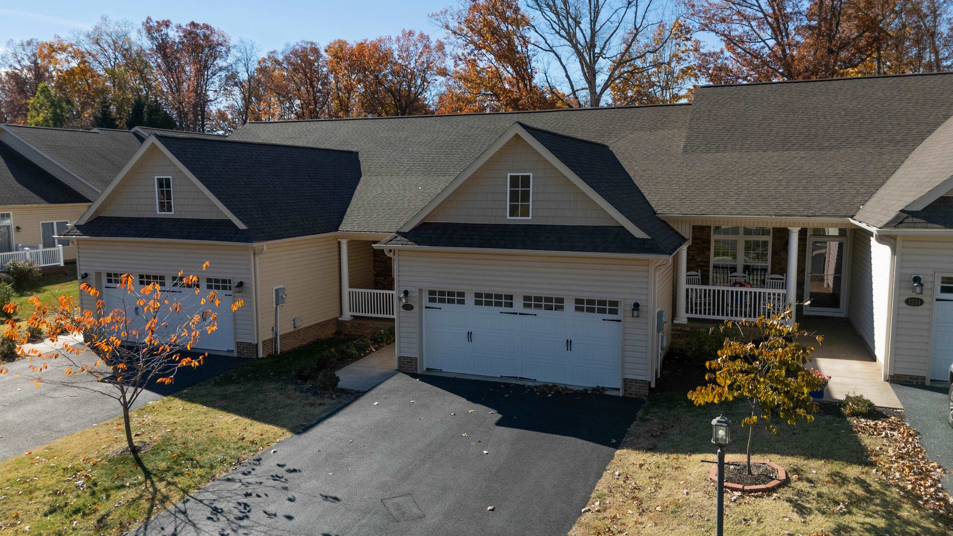 1212 STOCKER ST, STAUNTON, Virginia 24401, 3 Bedrooms Bedrooms, ,2 BathroomsBathrooms,Residential,1212 STOCKER ST,670912 MLS # 670912