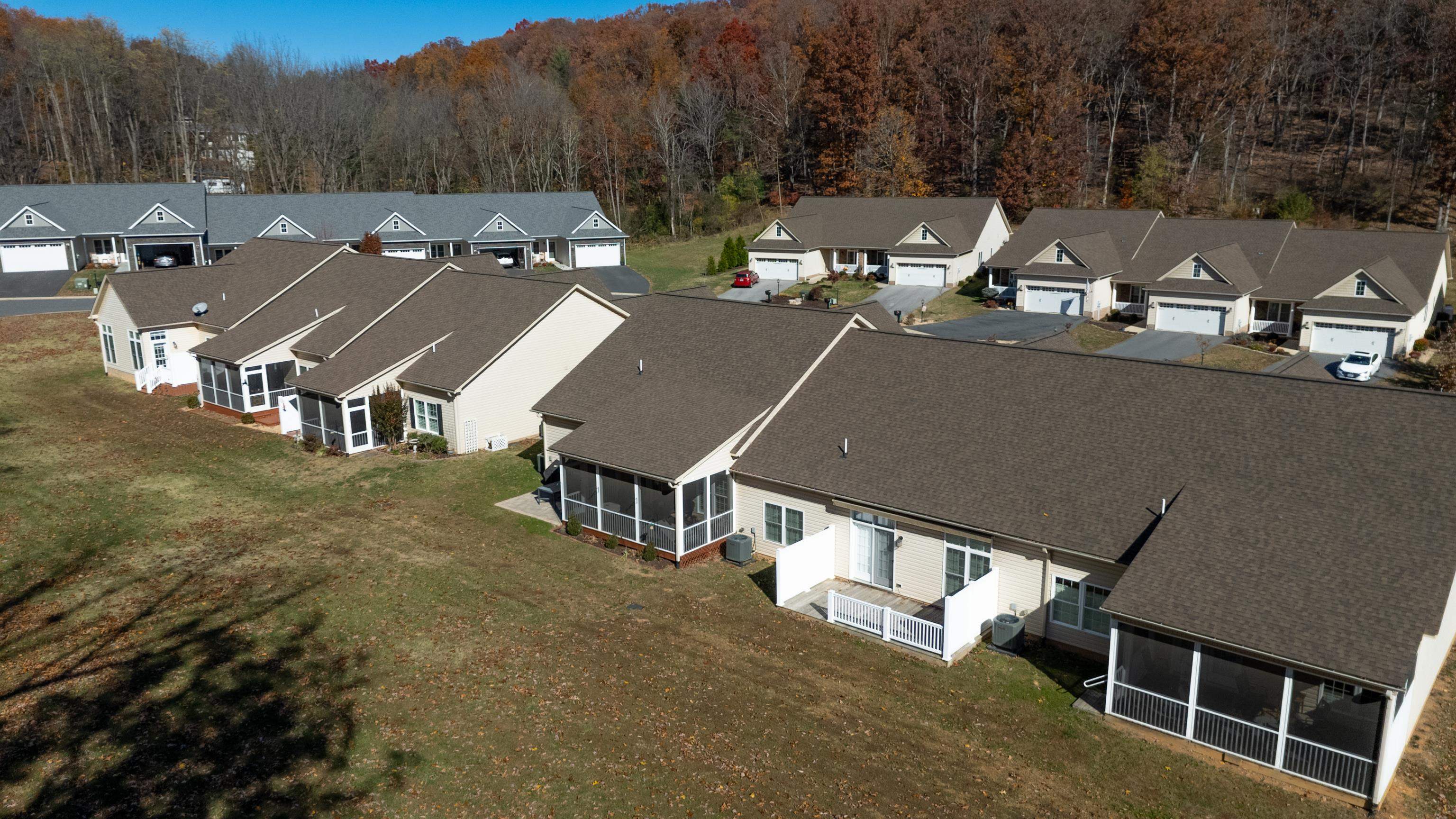 1212 STOCKER ST, STAUNTON, Virginia 24401, 3 Bedrooms Bedrooms, ,2 BathroomsBathrooms,Residential,1212 STOCKER ST,670912 MLS # 670912