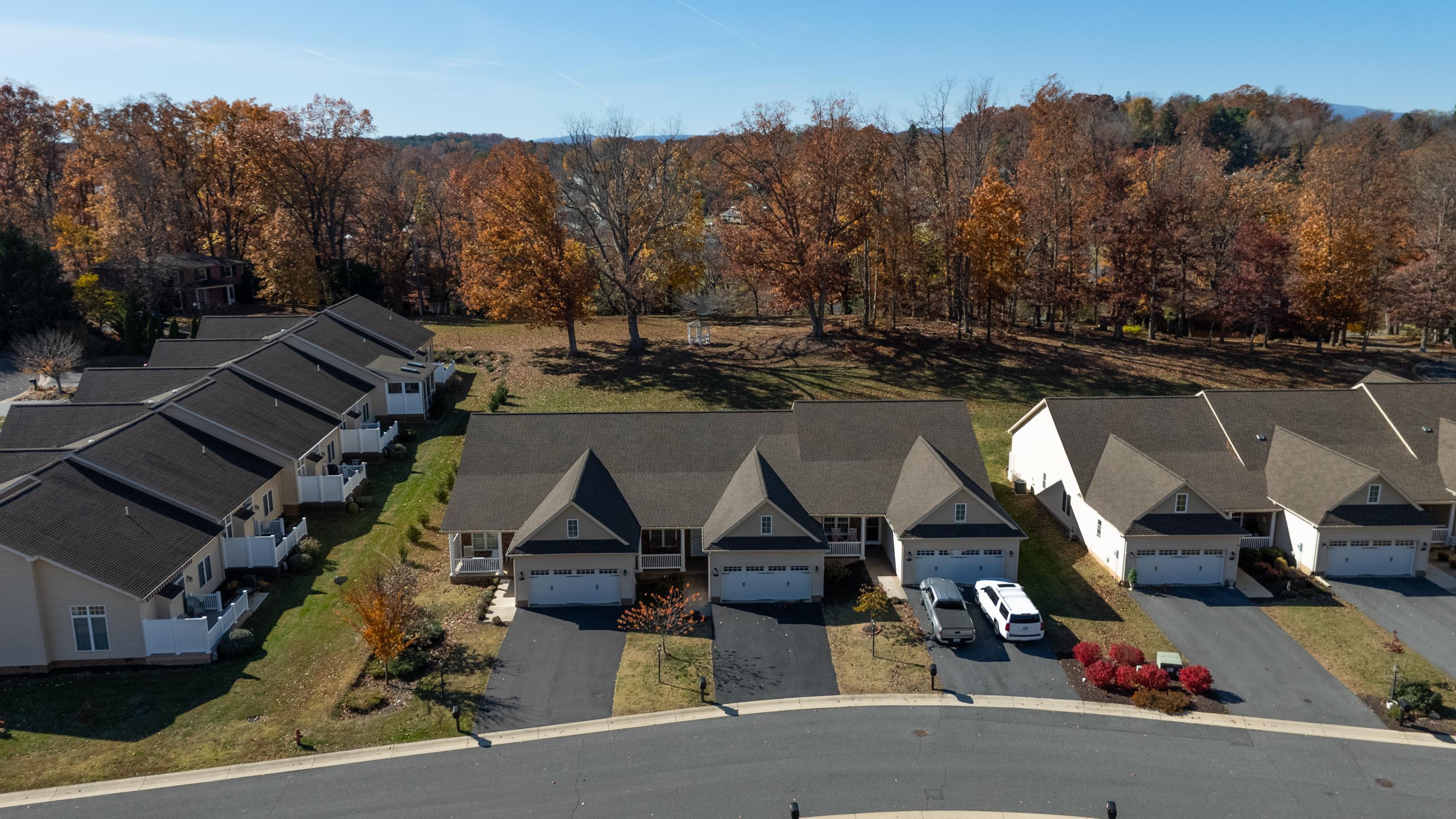 1212 STOCKER ST, STAUNTON, Virginia 24401, 3 Bedrooms Bedrooms, ,2 BathroomsBathrooms,Residential,1212 STOCKER ST,670912 MLS # 670912