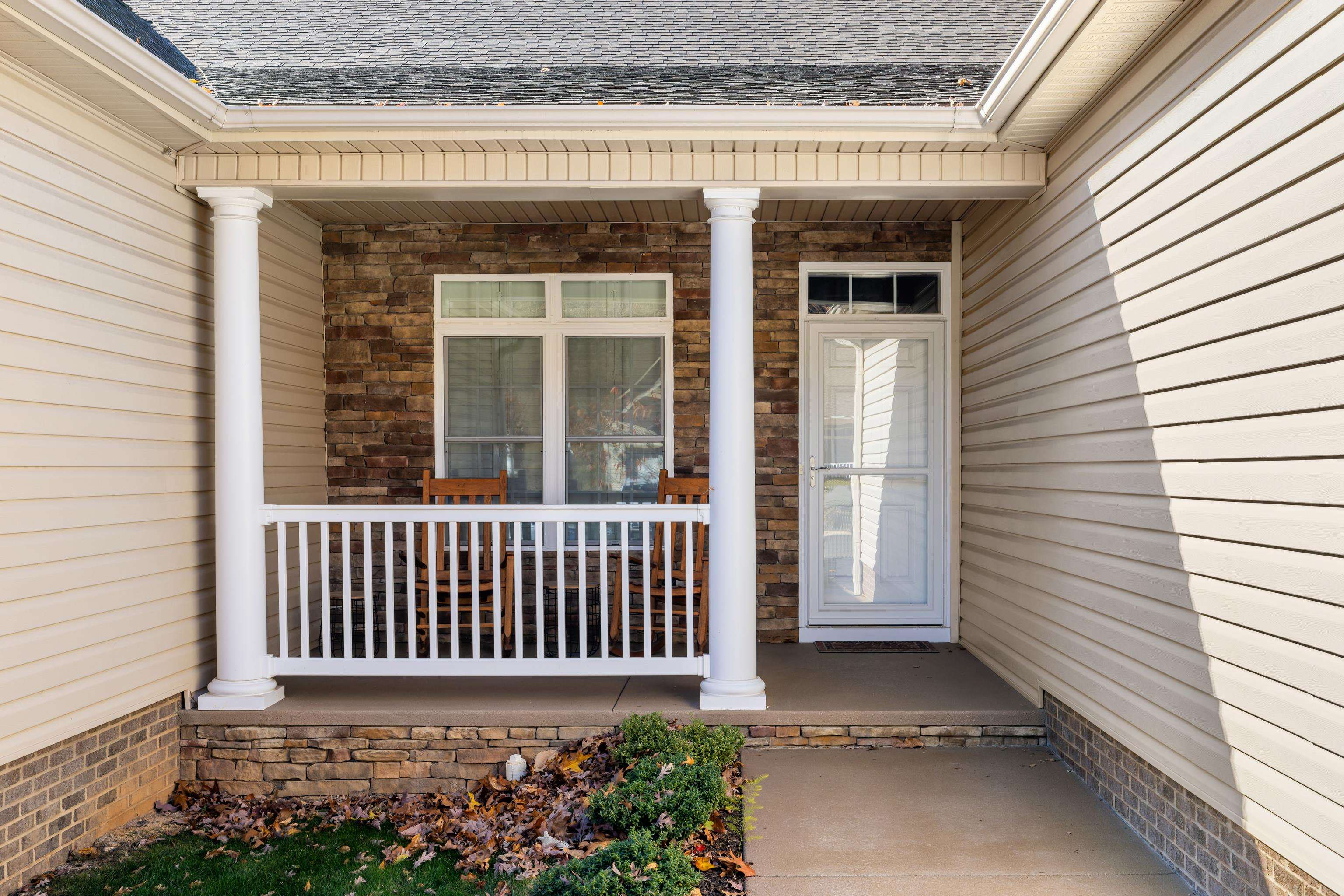 1212 STOCKER ST, STAUNTON, Virginia 24401, 3 Bedrooms Bedrooms, ,2 BathroomsBathrooms,Residential,1212 STOCKER ST,670912 MLS # 670912