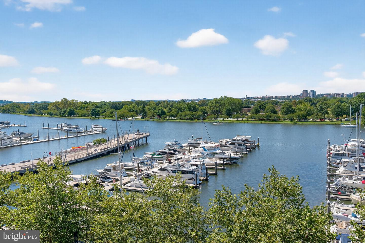 45 SUTTON SQ SW #509, WASHINGTON, District Of Columbia 20024, 3 Bedrooms Bedrooms, ,2 BathroomsBathrooms,Residential,For sale,45 SUTTON SQ SW #509,DCDC2220424 MLS # DCDC2220424