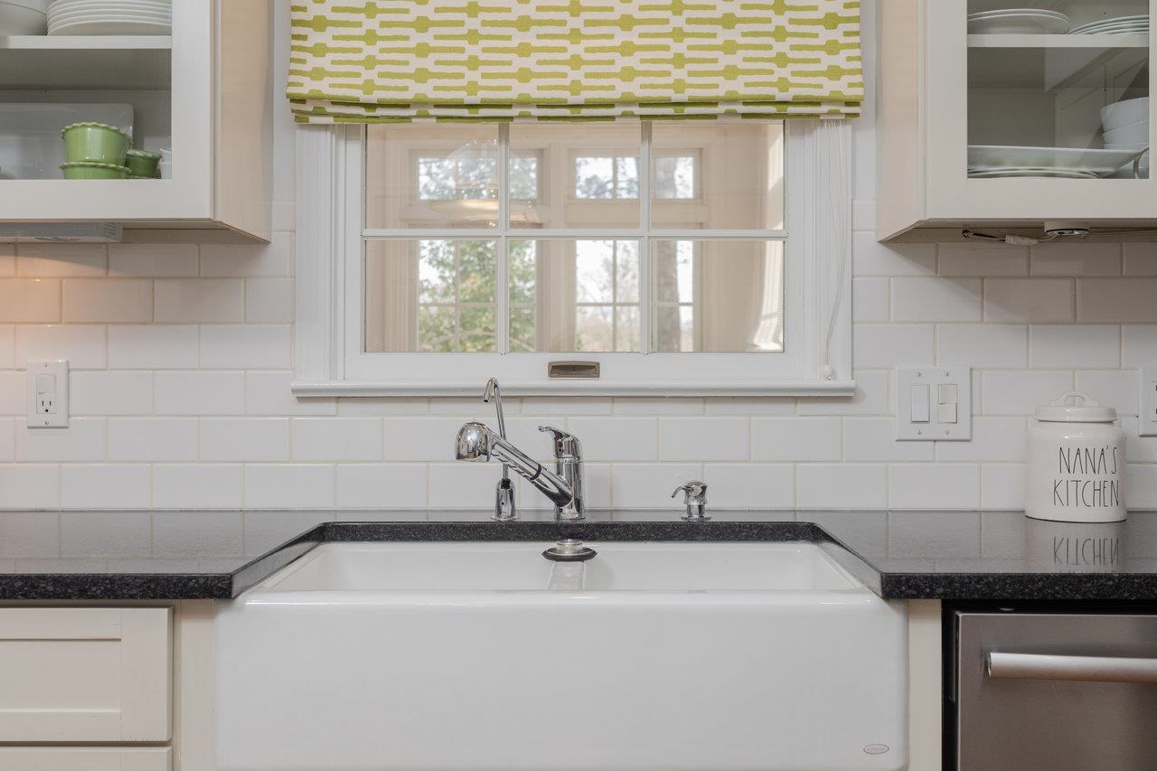 4216 COUNTRYSIDE DR, BRIDGEWATER, Virginia 22812, 3 Bedrooms Bedrooms, ,1 BathroomBathrooms,Residential,4216 COUNTRYSIDE DR,670913 MLS # 670913