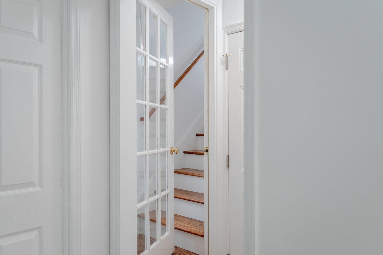 4216 COUNTRYSIDE DR, BRIDGEWATER, Virginia 22812, 3 Bedrooms Bedrooms, ,1 BathroomBathrooms,Residential,4216 COUNTRYSIDE DR,670913 MLS # 670913