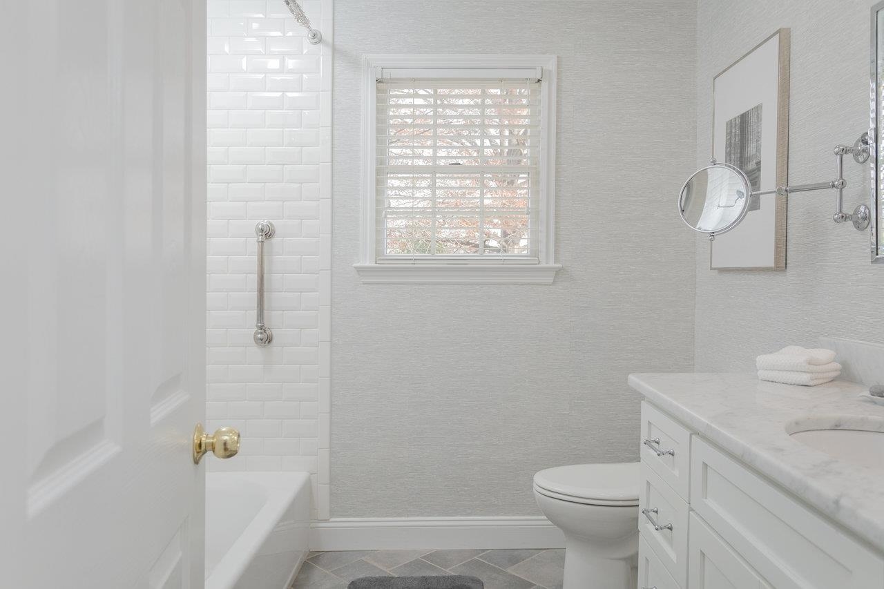 4216 COUNTRYSIDE DR, BRIDGEWATER, Virginia 22812, 3 Bedrooms Bedrooms, ,1 BathroomBathrooms,Residential,4216 COUNTRYSIDE DR,670913 MLS # 670913