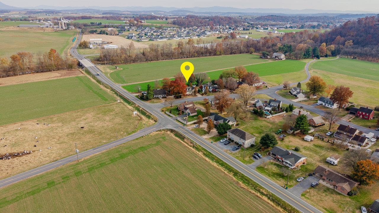 4216 COUNTRYSIDE DR, BRIDGEWATER, Virginia 22812, 3 Bedrooms Bedrooms, ,1 BathroomBathrooms,Residential,4216 COUNTRYSIDE DR,670913 MLS # 670913