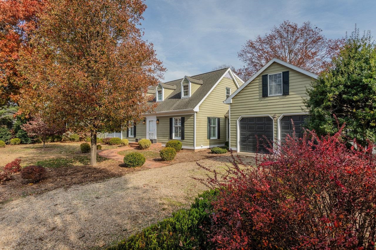 4216 COUNTRYSIDE DR, BRIDGEWATER, Virginia 22812, 3 Bedrooms Bedrooms, ,1 BathroomBathrooms,Residential,4216 COUNTRYSIDE DR,670913 MLS # 670913