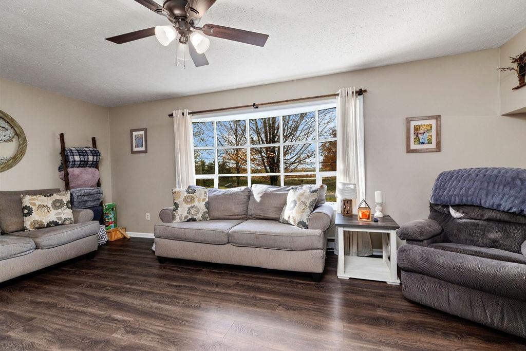 855 KIDDSVILLE RD, WAYNESBORO, Virginia 22980, 4 Bedrooms Bedrooms, ,1 BathroomBathrooms,Residential,855 KIDDSVILLE RD,670916 MLS # 670916