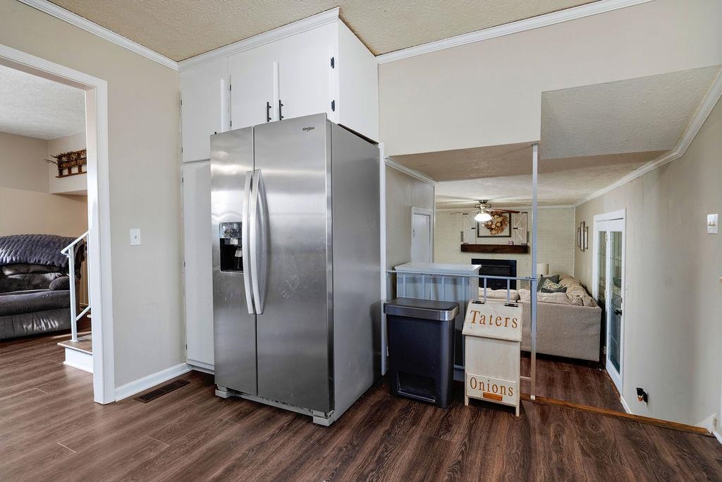 855 KIDDSVILLE RD, WAYNESBORO, Virginia 22980, 4 Bedrooms Bedrooms, ,1 BathroomBathrooms,Residential,855 KIDDSVILLE RD,670916 MLS # 670916