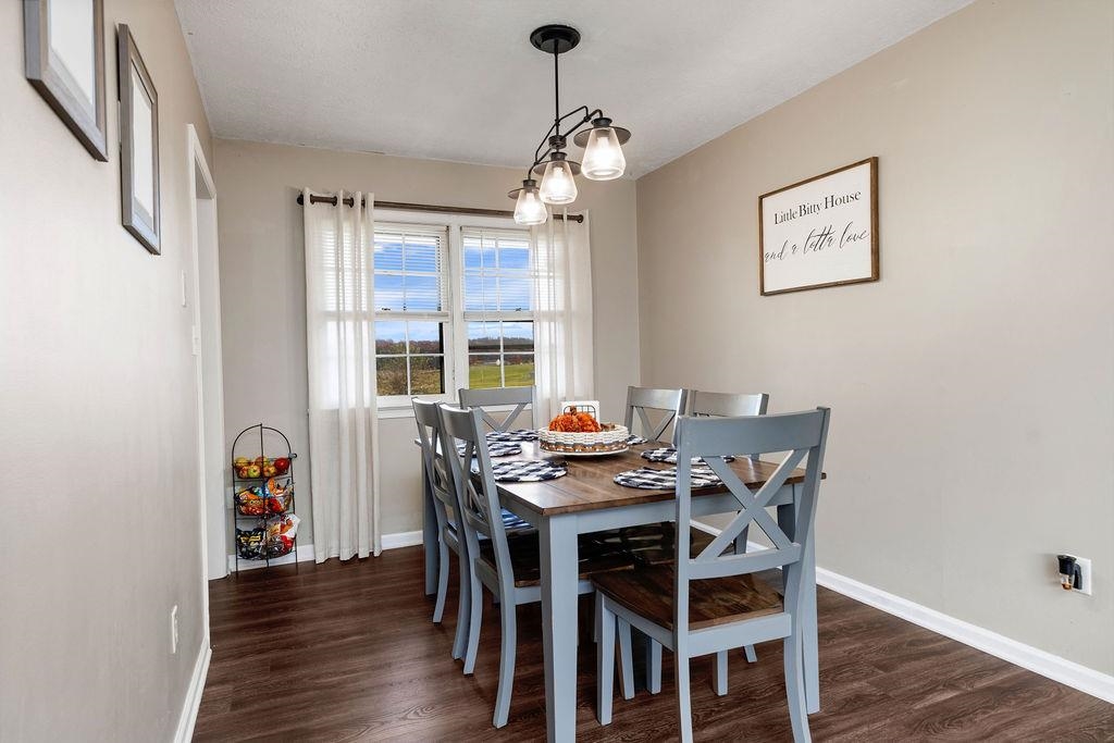 855 KIDDSVILLE RD, WAYNESBORO, Virginia 22980, 4 Bedrooms Bedrooms, ,1 BathroomBathrooms,Residential,855 KIDDSVILLE RD,670916 MLS # 670916