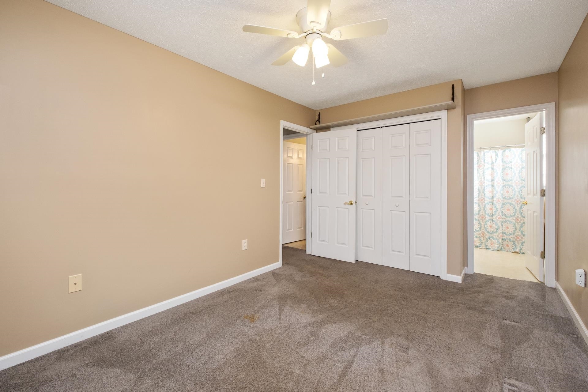 1905 MONROE ST, WAYNESBORO, Virginia 22980, 3 Bedrooms Bedrooms, ,2 BathroomsBathrooms,Residential,1905 MONROE ST,670924 MLS # 670924