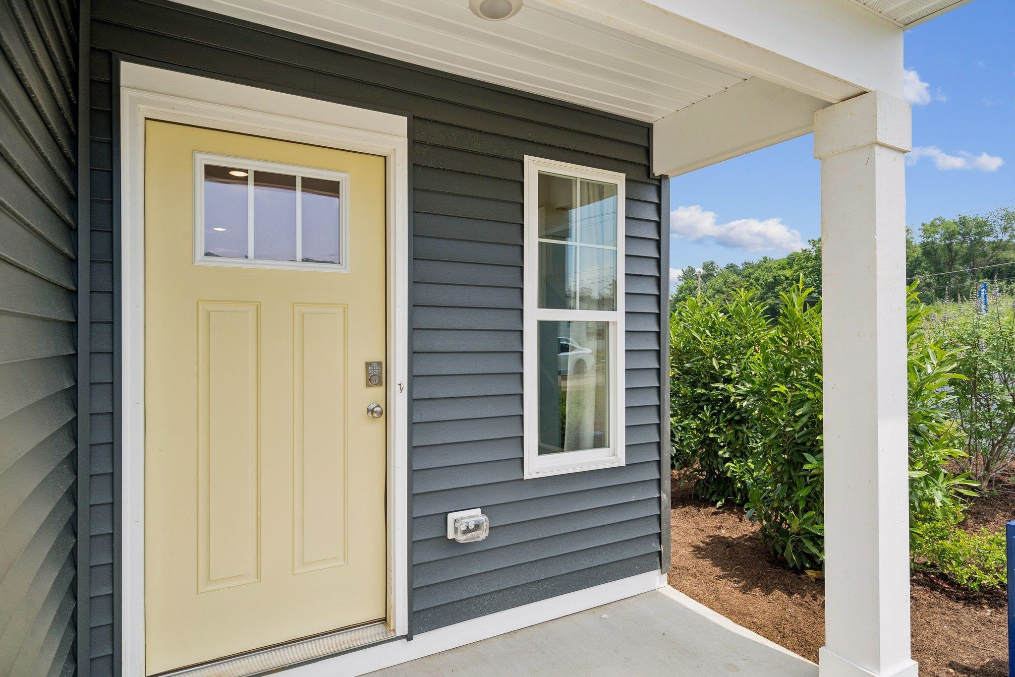 237 CAMDEN DR, WAYNESBORO, Virginia 22980, 3 Bedrooms Bedrooms, ,2 BathroomsBathrooms,Residential,237 CAMDEN DR,670925 MLS # 670925