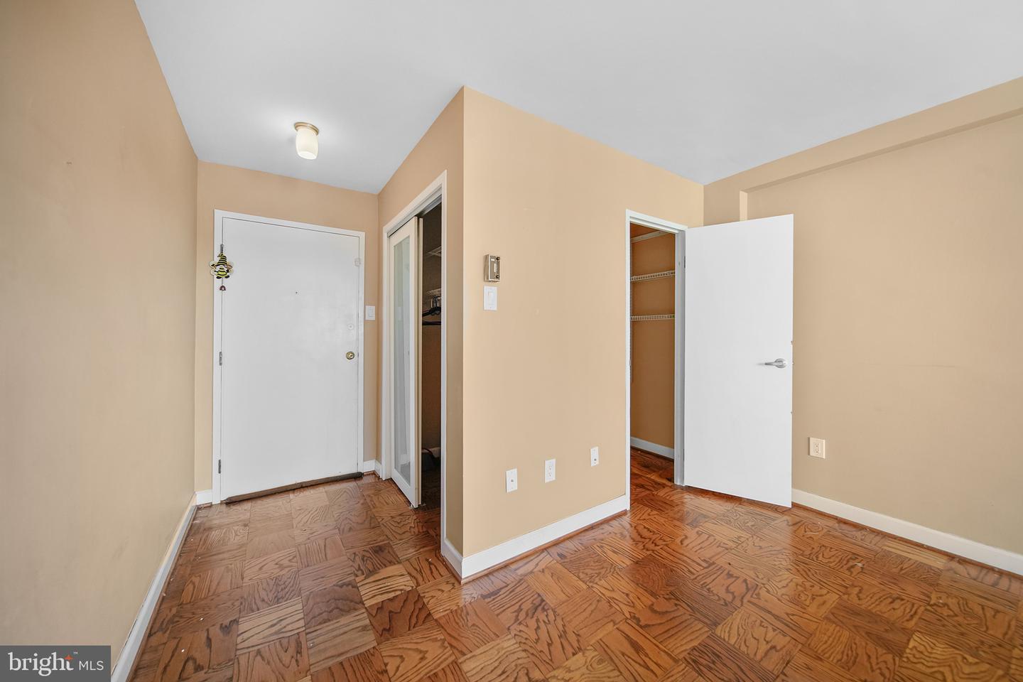 6641 WAKEFIELD DR #405, ALEXANDRIA, Virginia 22307, 1 Bedroom Bedrooms, ,1 BathroomBathrooms,Residential,For sale,6641 WAKEFIELD DR #405,VAFX2268638 MLS # VAFX2268638