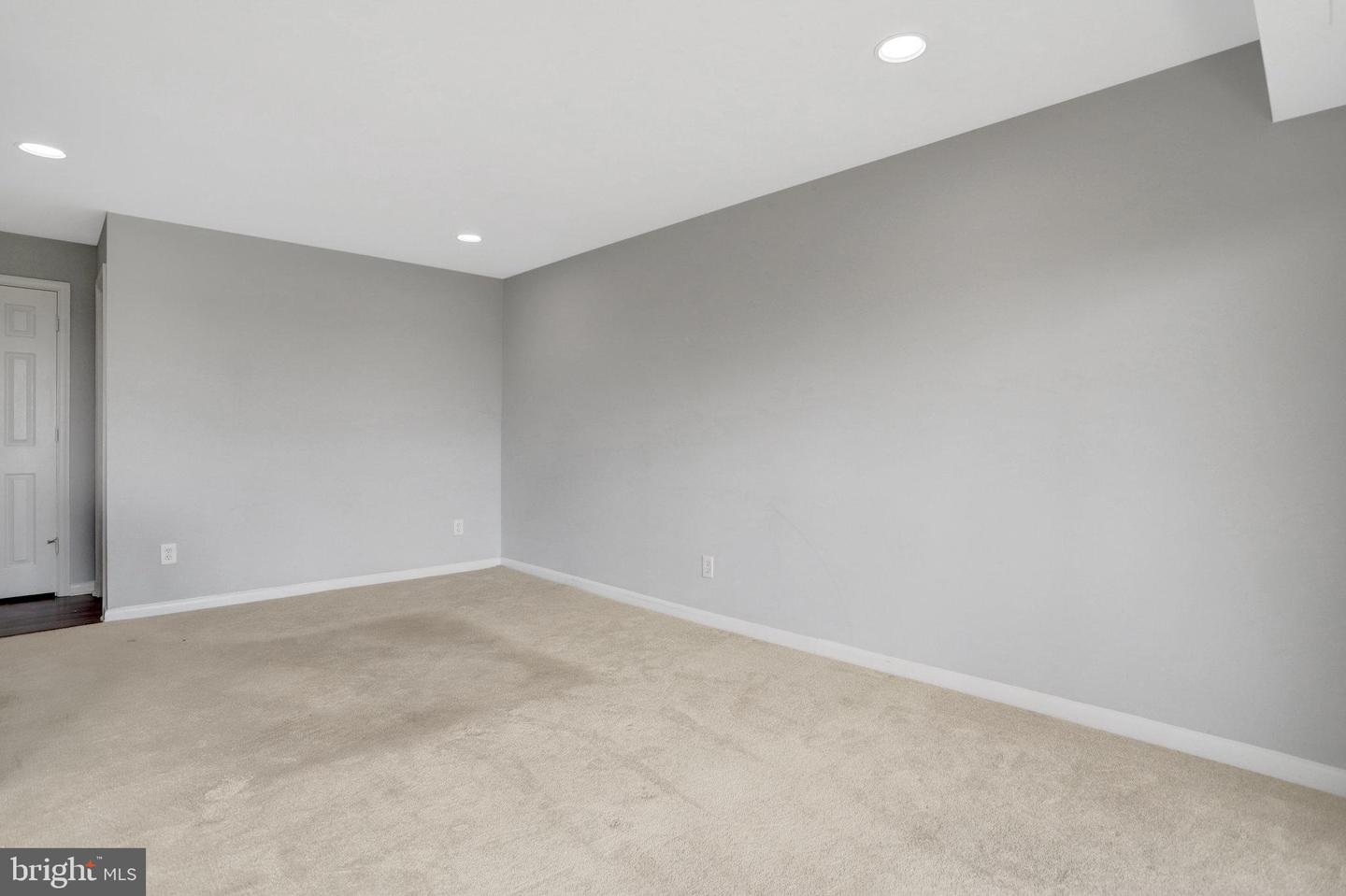 6001 ARLINGTON BLVD #821, FALLS CHURCH, Virginia 22044, 2 Bedrooms Bedrooms, ,1 BathroomBathrooms,Residential,For sale,6001 ARLINGTON BLVD #821,VAFX2269586 MLS # VAFX2269586