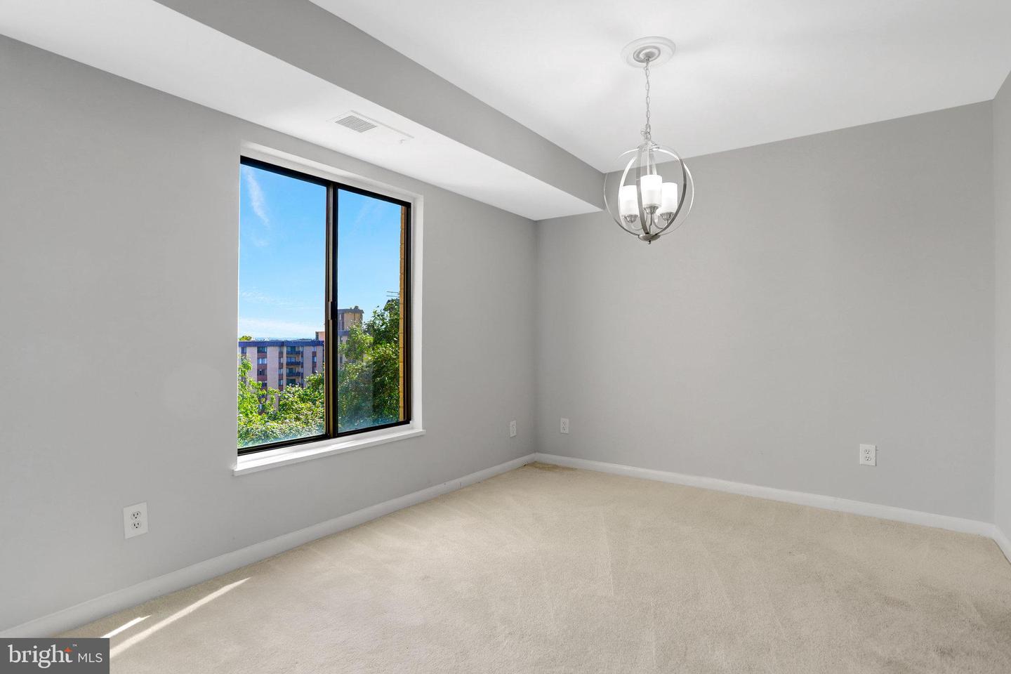 6001 ARLINGTON BLVD #821, FALLS CHURCH, Virginia 22044, 2 Bedrooms Bedrooms, ,1 BathroomBathrooms,Residential,For sale,6001 ARLINGTON BLVD #821,VAFX2269586 MLS # VAFX2269586