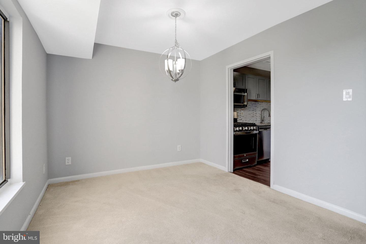 6001 ARLINGTON BLVD #821, FALLS CHURCH, Virginia 22044, 2 Bedrooms Bedrooms, ,1 BathroomBathrooms,Residential,For sale,6001 ARLINGTON BLVD #821,VAFX2269586 MLS # VAFX2269586