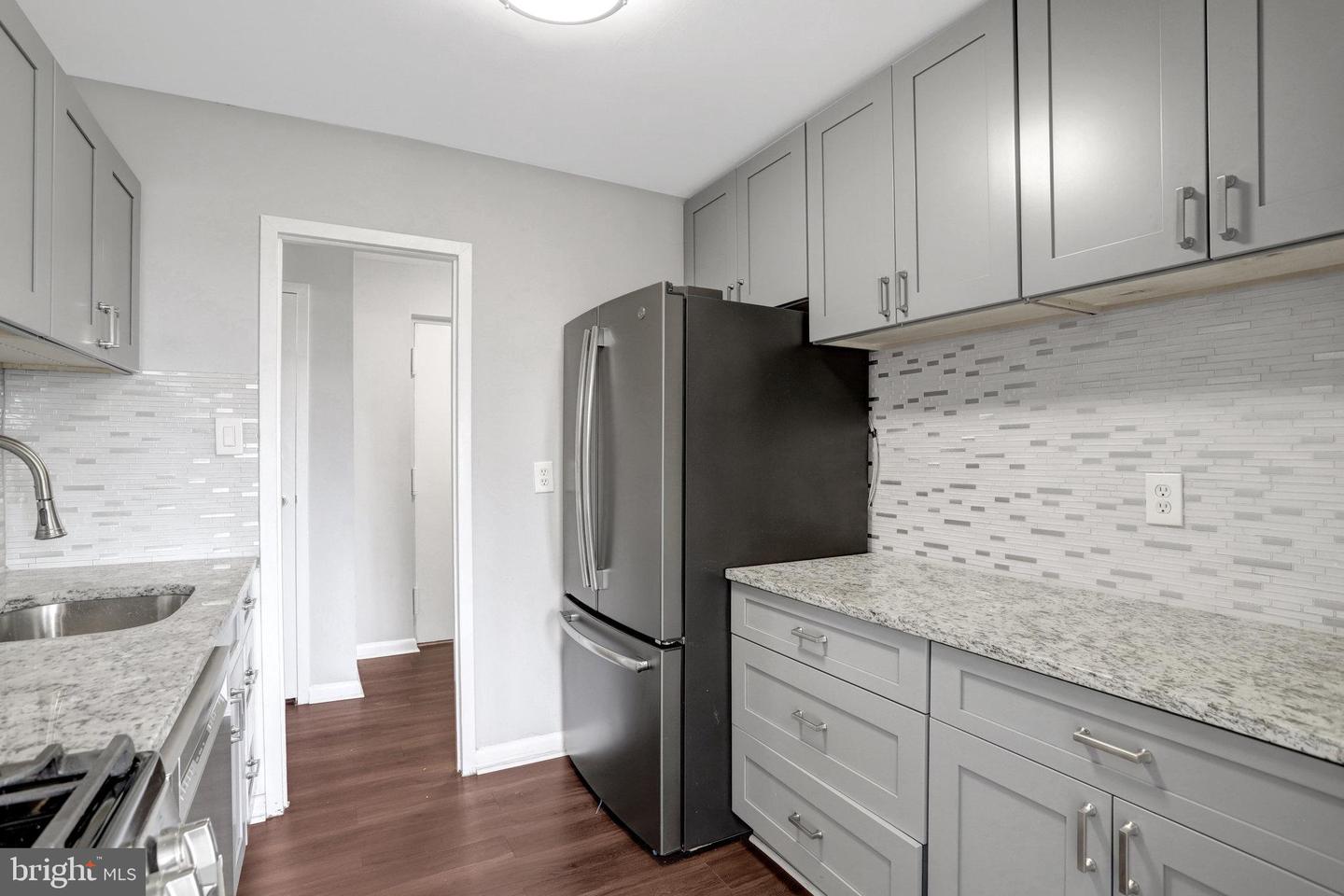 6001 ARLINGTON BLVD #821, FALLS CHURCH, Virginia 22044, 2 Bedrooms Bedrooms, ,1 BathroomBathrooms,Residential,For sale,6001 ARLINGTON BLVD #821,VAFX2269586 MLS # VAFX2269586