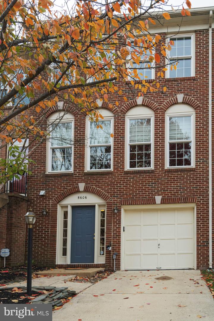 5606 BROOKLAND CT, ALEXANDRIA, Virginia 22310, 3 Bedrooms Bedrooms, ,2 BathroomsBathrooms,Residential,For sale,5606 BROOKLAND CT,VAFX2275814 MLS # VAFX2275814 5606 BROOKLAND CT, ALEXANDRIA, Virginia 22310, 3 Bedrooms Bedrooms, ,2 BathroomsBathrooms,Residential,For sale,5606 BROOKLAND CT,VAFX2275814 MLS # VAFX2275814