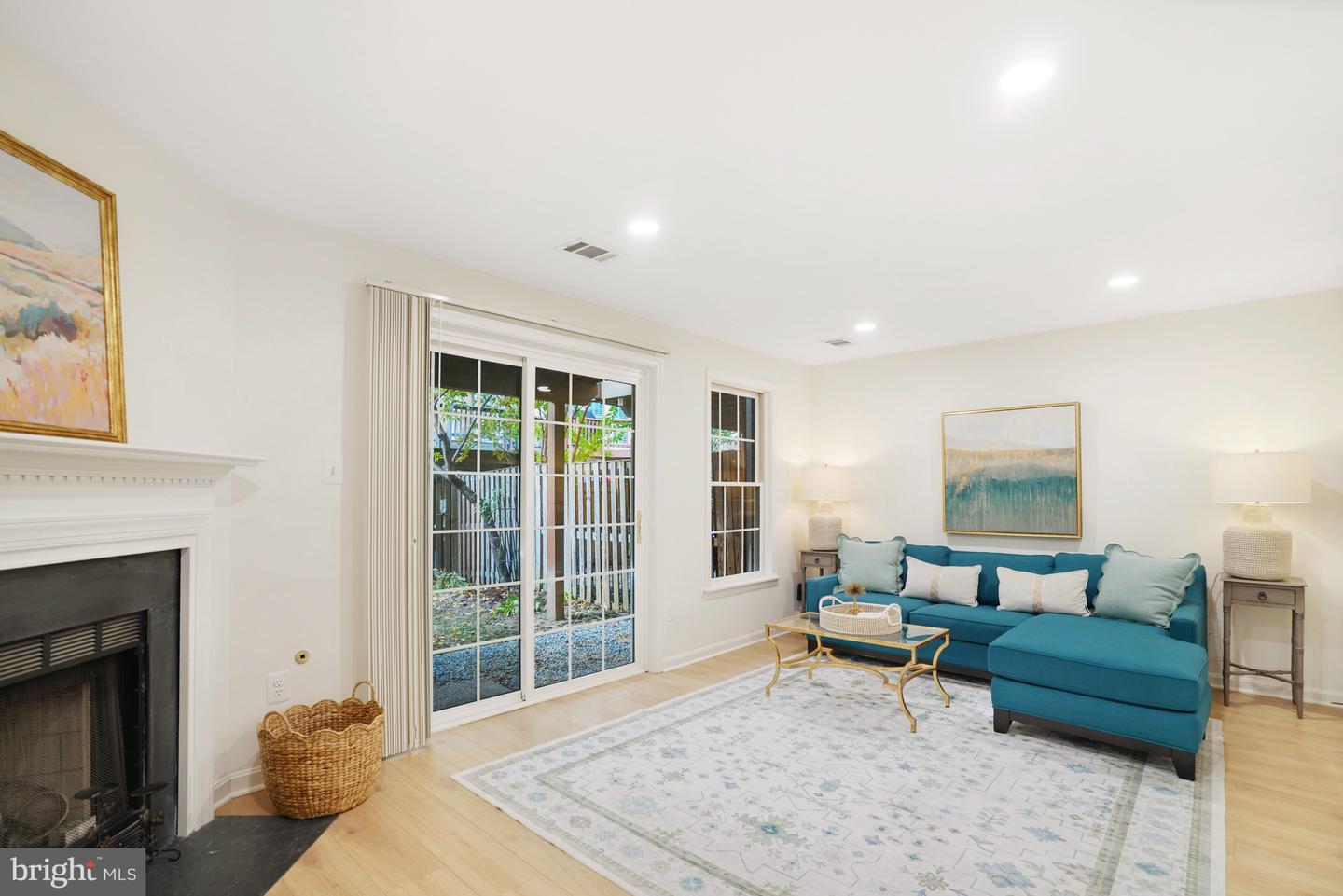 5606 BROOKLAND CT, ALEXANDRIA, Virginia 22310, 3 Bedrooms Bedrooms, ,2 BathroomsBathrooms,Residential,For sale,5606 BROOKLAND CT,VAFX2275814 MLS # VAFX2275814 5606 BROOKLAND CT, ALEXANDRIA, Virginia 22310, 3 Bedrooms Bedrooms, ,2 BathroomsBathrooms,Residential,For sale,5606 BROOKLAND CT,VAFX2275814 MLS # VAFX2275814