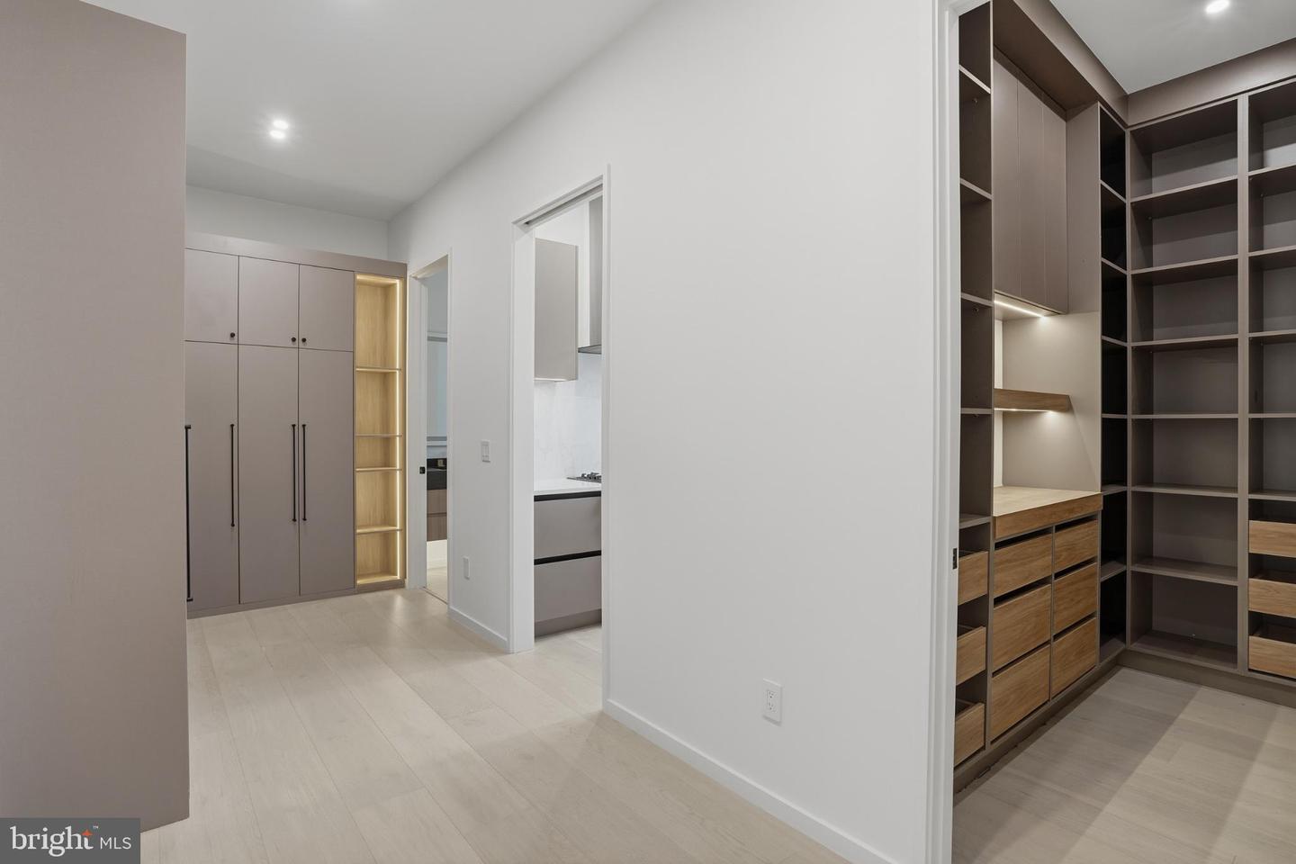 9408 OLD COURTHOUSE RD, VIENNA, Virginia 22182, 5 Bedrooms Bedrooms, 24 Rooms Rooms,7 BathroomsBathrooms,Residential,For sale,9408 OLD COURTHOUSE RD,VAFX2277894 MLS # VAFX2277894 9408 OLD COURTHOUSE RD, VIENNA, Virginia 22182, 5 Bedrooms Bedrooms, 24 Rooms Rooms,7 BathroomsBathrooms,Residential,For sale,9408 OLD COURTHOUSE RD,VAFX2277894 MLS # VAFX2277894