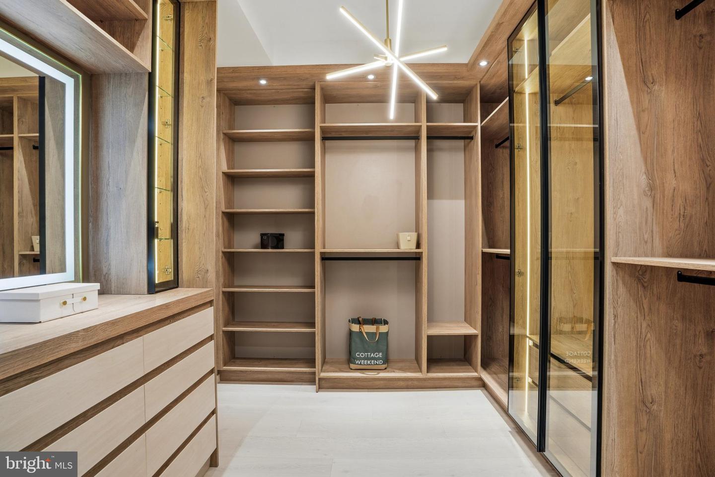 9408 OLD COURTHOUSE RD, VIENNA, Virginia 22182, 5 Bedrooms Bedrooms, 24 Rooms Rooms,7 BathroomsBathrooms,Residential,For sale,9408 OLD COURTHOUSE RD,VAFX2277894 MLS # VAFX2277894 9408 OLD COURTHOUSE RD, VIENNA, Virginia 22182, 5 Bedrooms Bedrooms, 24 Rooms Rooms,7 BathroomsBathrooms,Residential,For sale,9408 OLD COURTHOUSE RD,VAFX2277894 MLS # VAFX2277894