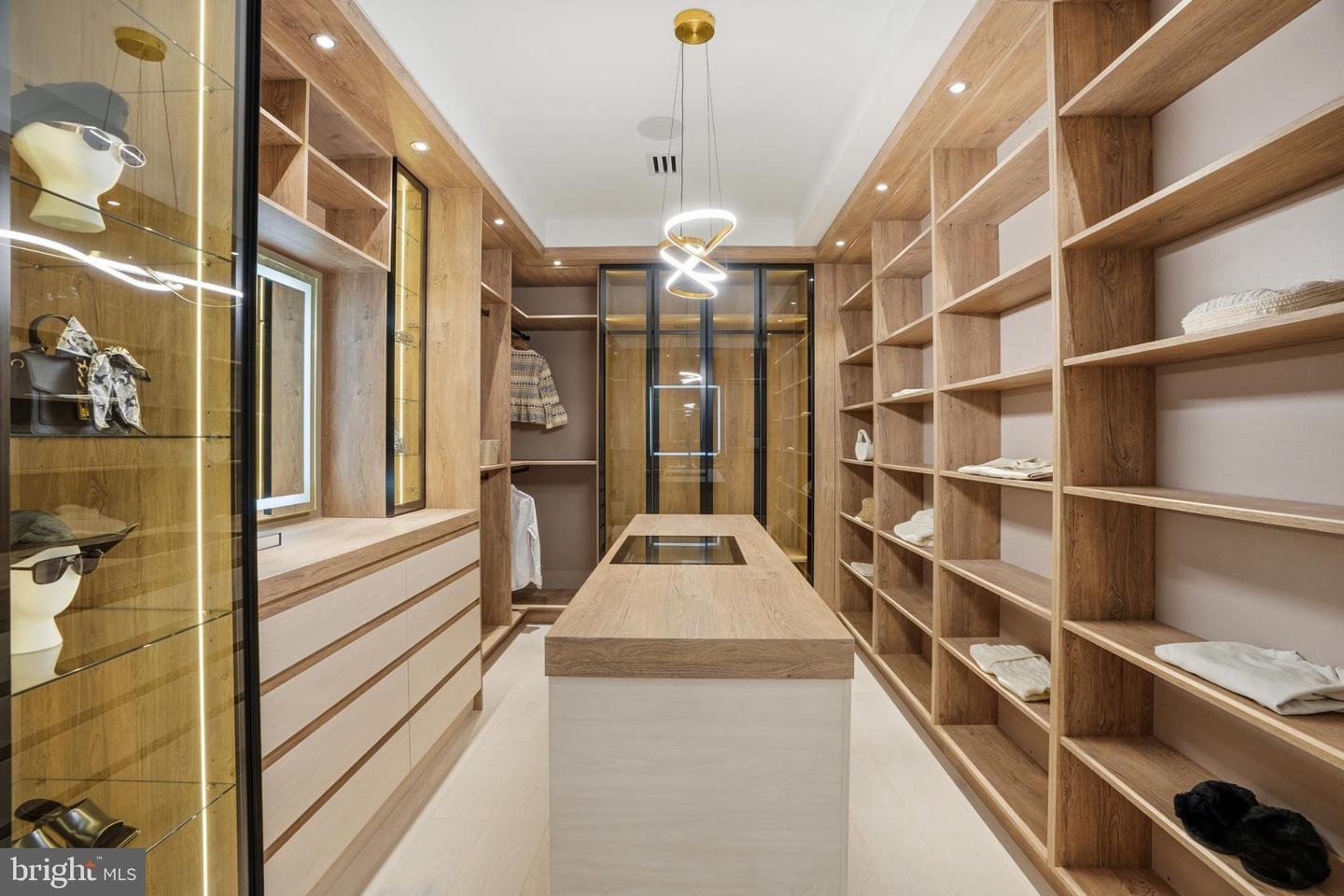 9408 OLD COURTHOUSE RD, VIENNA, Virginia 22182, 5 Bedrooms Bedrooms, 24 Rooms Rooms,7 BathroomsBathrooms,Residential,For sale,9408 OLD COURTHOUSE RD,VAFX2277894 MLS # VAFX2277894 9408 OLD COURTHOUSE RD, VIENNA, Virginia 22182, 5 Bedrooms Bedrooms, 24 Rooms Rooms,7 BathroomsBathrooms,Residential,For sale,9408 OLD COURTHOUSE RD,VAFX2277894 MLS # VAFX2277894