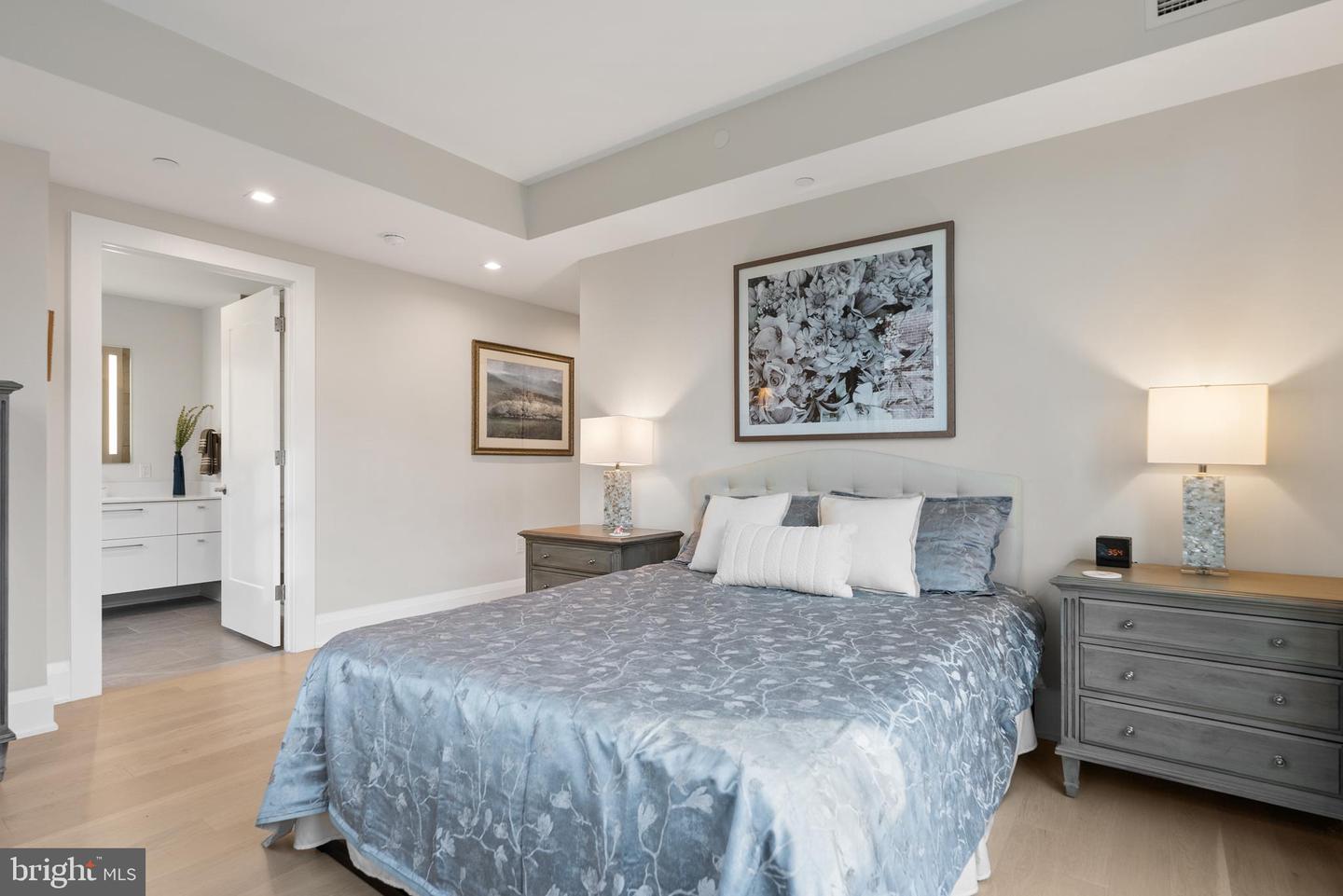 22 BAKERS WALK #306, ALEXANDRIA, Virginia 22314, 2 Bedrooms Bedrooms, ,2 BathroomsBathrooms,Residential,For sale,22 BAKERS WALK #306,VAAX2051504 MLS # VAAX2051504 22 BAKERS WALK #306, ALEXANDRIA, Virginia 22314, 2 Bedrooms Bedrooms, ,2 BathroomsBathrooms,Residential,For sale,22 BAKERS WALK #306,VAAX2051504 MLS # VAAX2051504