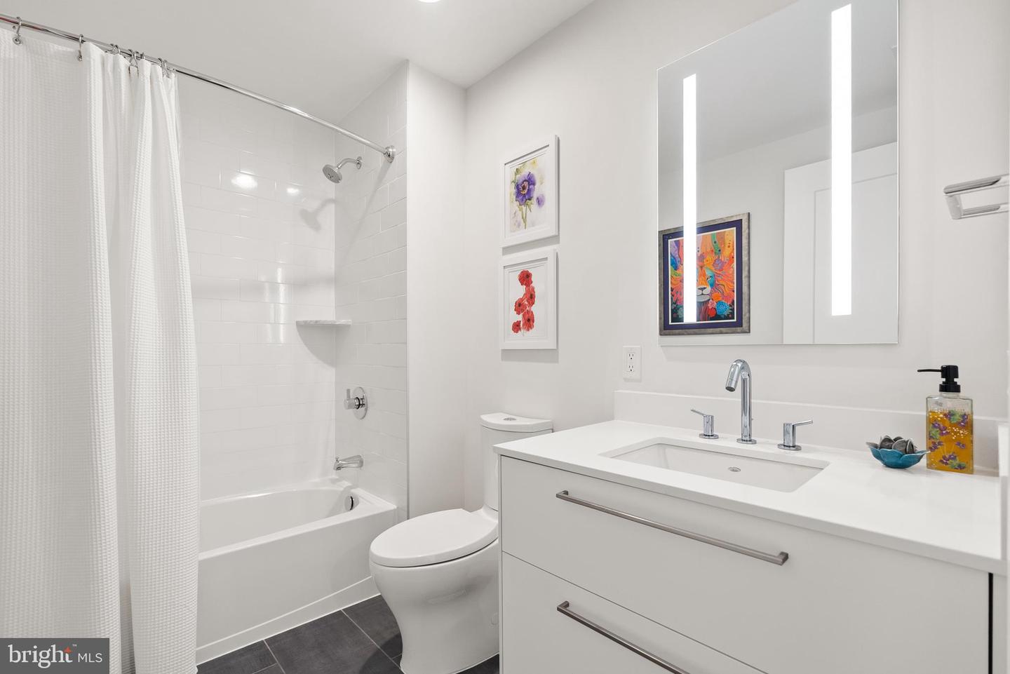 22 BAKERS WALK #306, ALEXANDRIA, Virginia 22314, 2 Bedrooms Bedrooms, ,2 BathroomsBathrooms,Residential,For sale,22 BAKERS WALK #306,VAAX2051504 MLS # VAAX2051504 22 BAKERS WALK #306, ALEXANDRIA, Virginia 22314, 2 Bedrooms Bedrooms, ,2 BathroomsBathrooms,Residential,For sale,22 BAKERS WALK #306,VAAX2051504 MLS # VAAX2051504