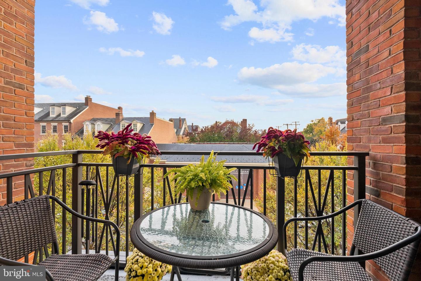 22 BAKERS WALK #306, ALEXANDRIA, Virginia 22314, 2 Bedrooms Bedrooms, ,2 BathroomsBathrooms,Residential,For sale,22 BAKERS WALK #306,VAAX2051504 MLS # VAAX2051504 22 BAKERS WALK #306, ALEXANDRIA, Virginia 22314, 2 Bedrooms Bedrooms, ,2 BathroomsBathrooms,Residential,For sale,22 BAKERS WALK #306,VAAX2051504 MLS # VAAX2051504