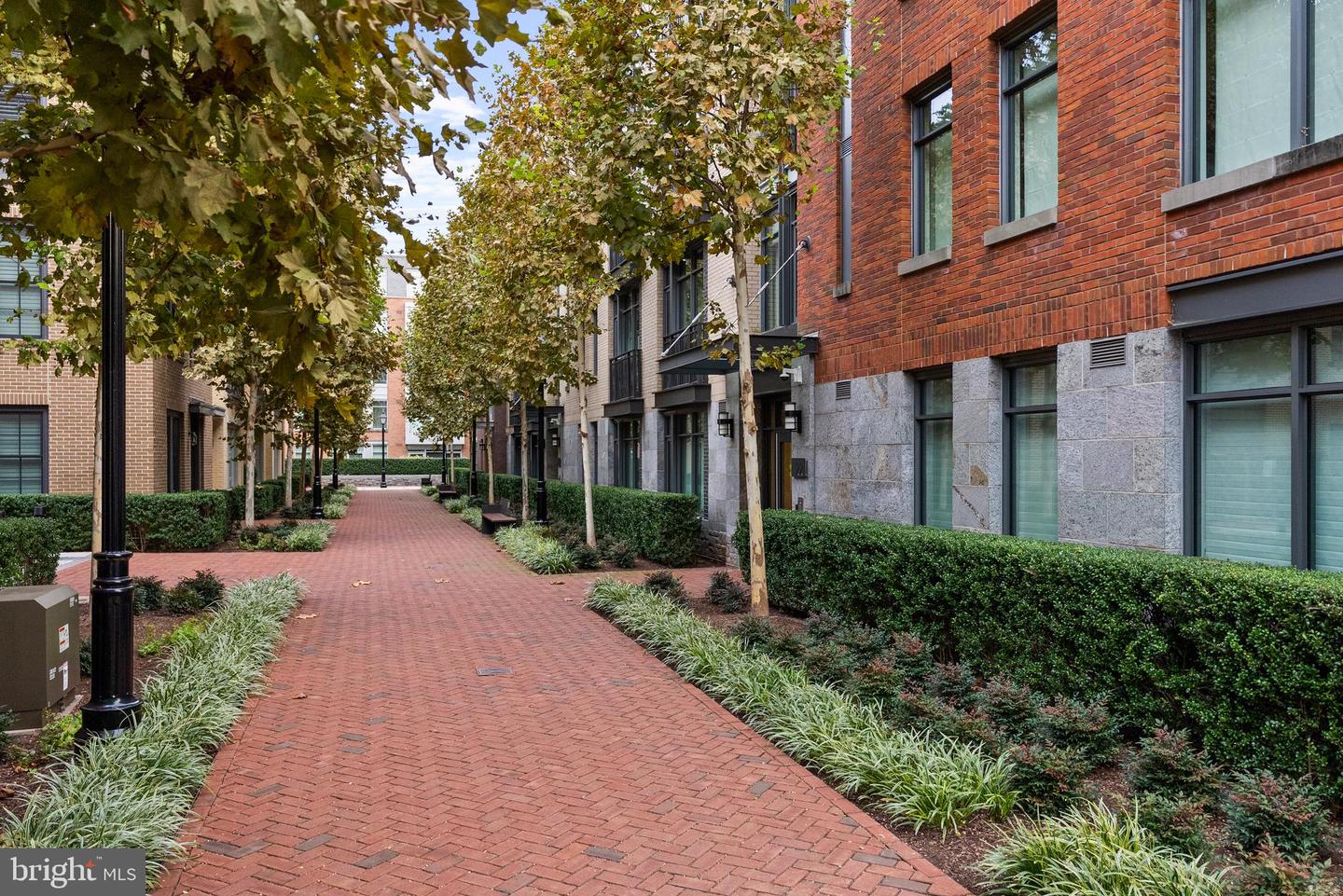 22 BAKERS WALK #306, ALEXANDRIA, Virginia 22314, 2 Bedrooms Bedrooms, ,2 BathroomsBathrooms,Residential,For sale,22 BAKERS WALK #306,VAAX2051504 MLS # VAAX2051504 22 BAKERS WALK #306, ALEXANDRIA, Virginia 22314, 2 Bedrooms Bedrooms, ,2 BathroomsBathrooms,Residential,For sale,22 BAKERS WALK #306,VAAX2051504 MLS # VAAX2051504