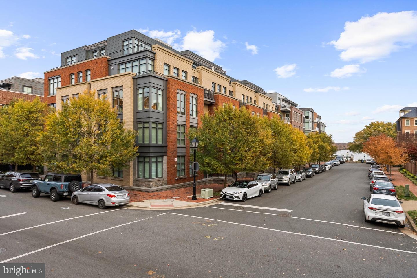 22 BAKERS WALK #306, ALEXANDRIA, Virginia 22314, 2 Bedrooms Bedrooms, ,2 BathroomsBathrooms,Residential,For sale,22 BAKERS WALK #306,VAAX2051504 MLS # VAAX2051504 22 BAKERS WALK #306, ALEXANDRIA, Virginia 22314, 2 Bedrooms Bedrooms, ,2 BathroomsBathrooms,Residential,For sale,22 BAKERS WALK #306,VAAX2051504 MLS # VAAX2051504