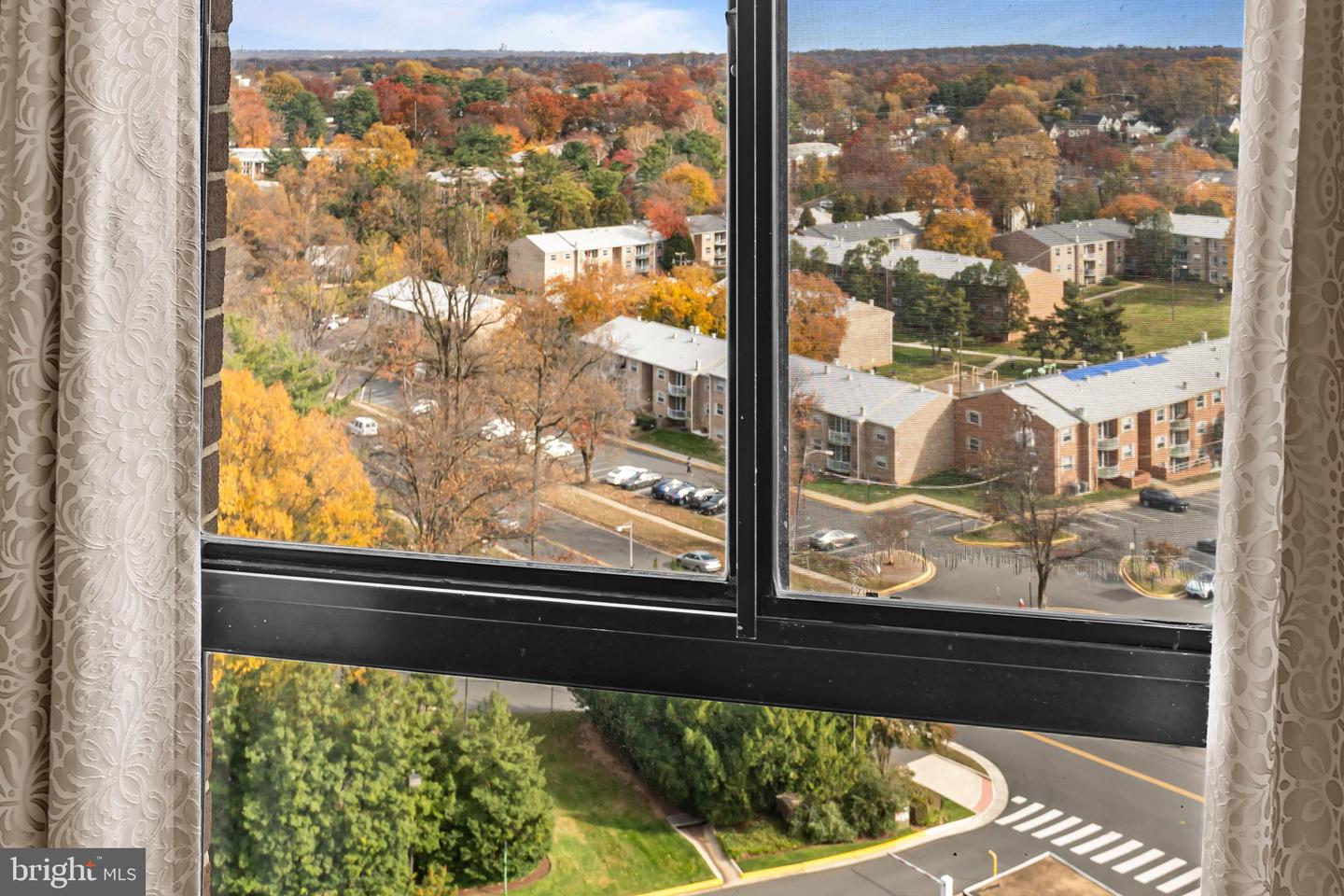 1800 OLD MEADOW RD #1412, MCLEAN, Virginia 22102, 1 Bedroom Bedrooms, 2 Rooms Rooms,1 BathroomBathrooms,Residential,For sale,1800 OLD MEADOW RD #1412,VAFX2278172 MLS # VAFX2278172