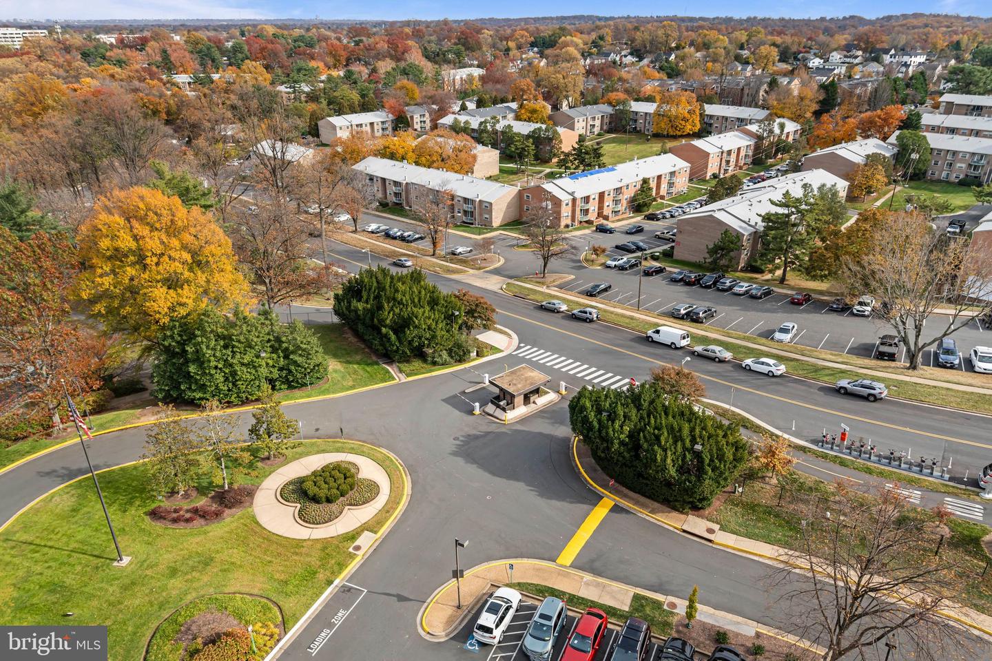 1800 OLD MEADOW RD #1412, MCLEAN, Virginia 22102, 1 Bedroom Bedrooms, 2 Rooms Rooms,1 BathroomBathrooms,Residential,For sale,1800 OLD MEADOW RD #1412,VAFX2278172 MLS # VAFX2278172