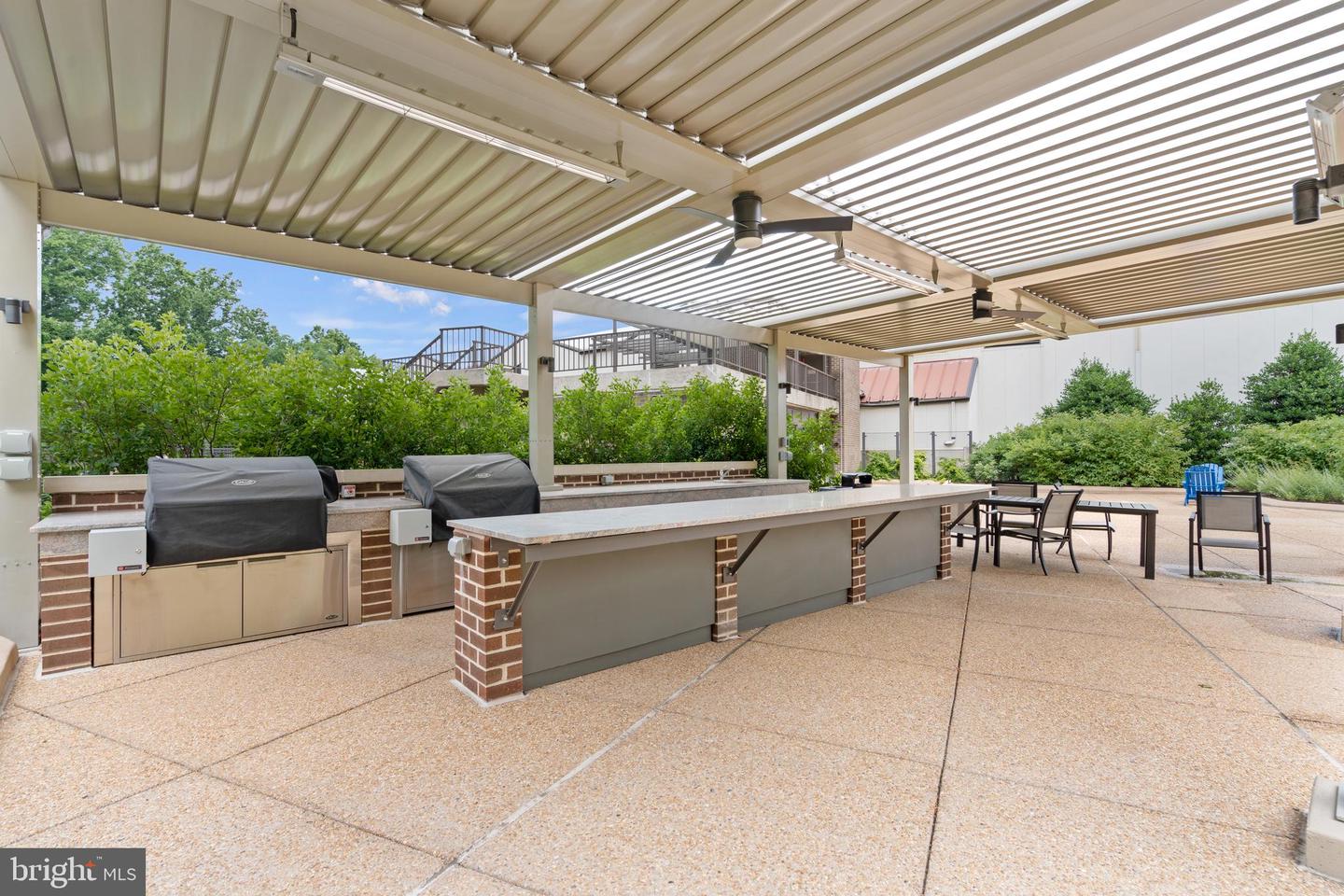 1800 OLD MEADOW RD #1412, MCLEAN, Virginia 22102, 1 Bedroom Bedrooms, 2 Rooms Rooms,1 BathroomBathrooms,Residential,For sale,1800 OLD MEADOW RD #1412,VAFX2278172 MLS # VAFX2278172