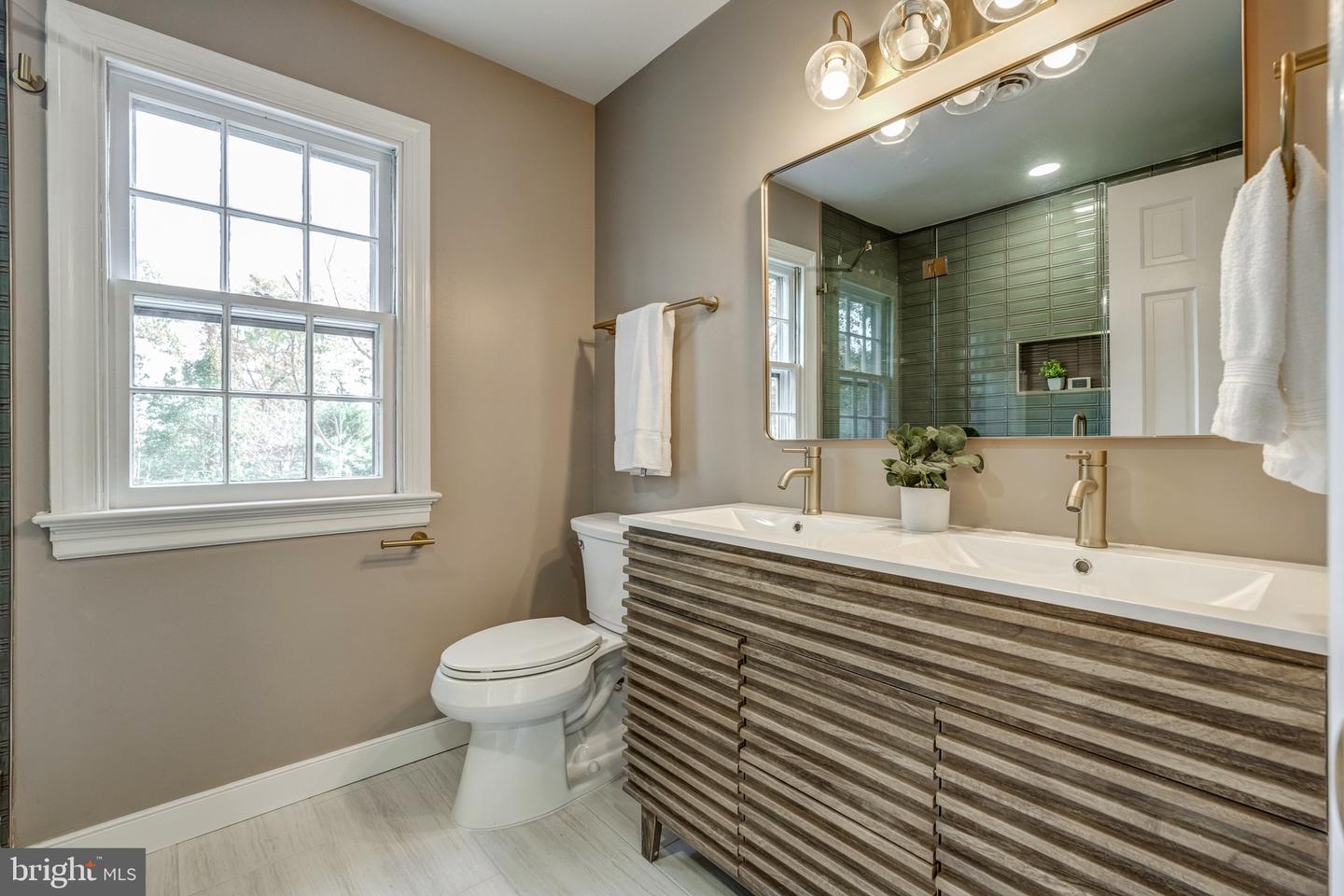 1771 ROBINDALE RD, NORTH CHESTERFIELD, Virginia 23224, 4 Bedrooms Bedrooms, ,2 BathroomsBathrooms,Residential,For sale,1771 ROBINDALE RD,VACF2001320 MLS # VACF2001320