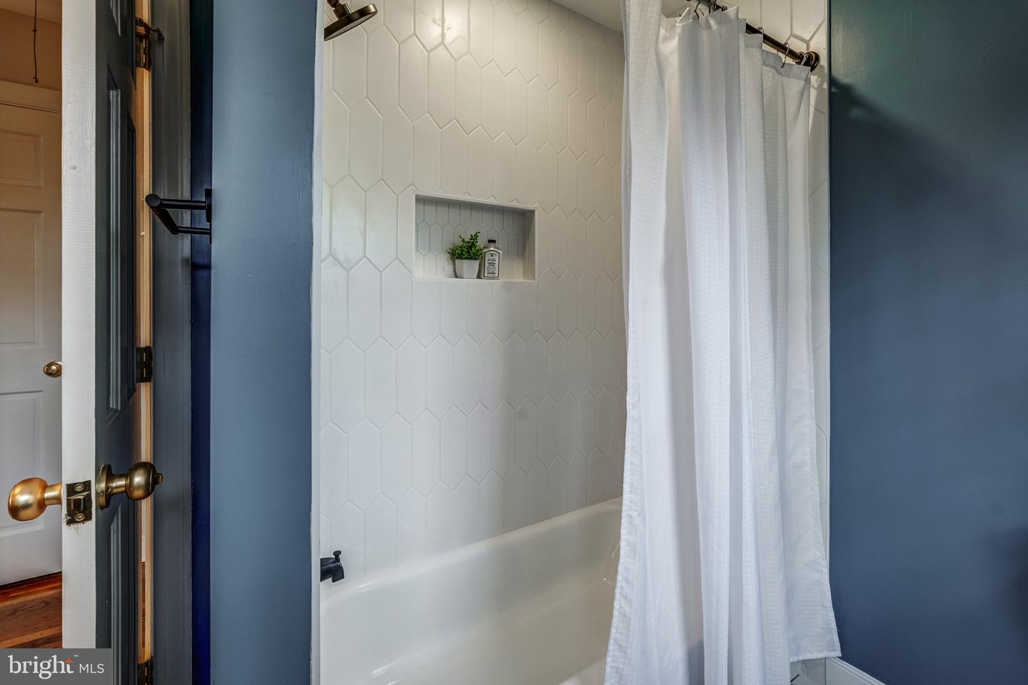 1771 ROBINDALE RD, NORTH CHESTERFIELD, Virginia 23224, 4 Bedrooms Bedrooms, ,2 BathroomsBathrooms,Residential,For sale,1771 ROBINDALE RD,VACF2001320 MLS # VACF2001320