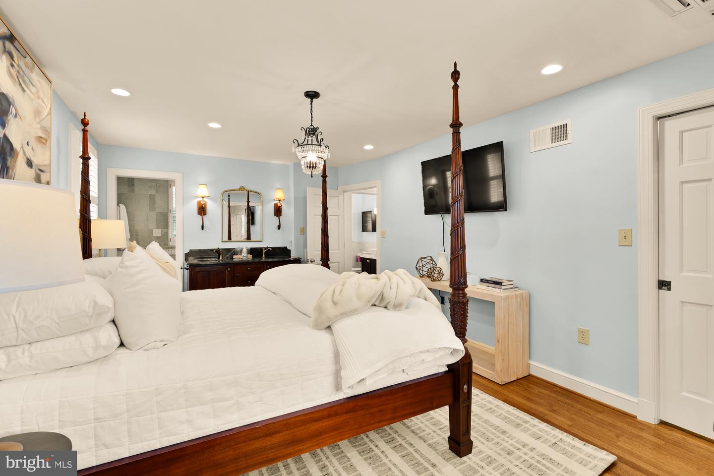 6038 FORT HUNT RD, ALEXANDRIA, Virginia 22307, 3 Bedrooms Bedrooms, ,2 BathroomsBathrooms,Residential,For sale,6038 FORT HUNT RD,VAFX2278258 MLS # VAFX2278258 6038 FORT HUNT RD, ALEXANDRIA, Virginia 22307, 3 Bedrooms Bedrooms, ,2 BathroomsBathrooms,Residential,For sale,6038 FORT HUNT RD,VAFX2278258 MLS # VAFX2278258