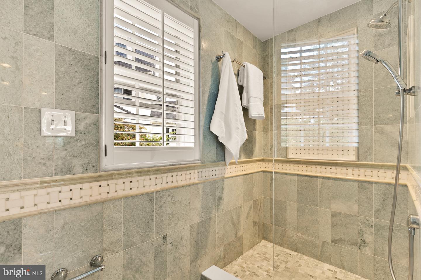 6038 FORT HUNT RD, ALEXANDRIA, Virginia 22307, 3 Bedrooms Bedrooms, ,2 BathroomsBathrooms,Residential,For sale,6038 FORT HUNT RD,VAFX2278258 MLS # VAFX2278258 6038 FORT HUNT RD, ALEXANDRIA, Virginia 22307, 3 Bedrooms Bedrooms, ,2 BathroomsBathrooms,Residential,For sale,6038 FORT HUNT RD,VAFX2278258 MLS # VAFX2278258