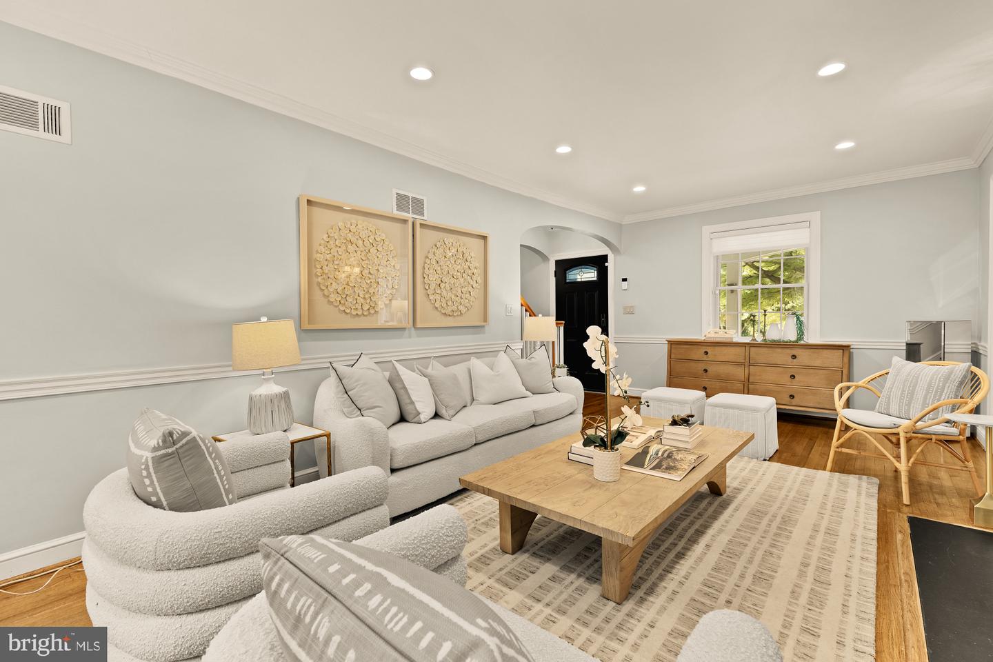 6038 FORT HUNT RD, ALEXANDRIA, Virginia 22307, 3 Bedrooms Bedrooms, ,2 BathroomsBathrooms,Residential,For sale,6038 FORT HUNT RD,VAFX2278258 MLS # VAFX2278258 6038 FORT HUNT RD, ALEXANDRIA, Virginia 22307, 3 Bedrooms Bedrooms, ,2 BathroomsBathrooms,Residential,For sale,6038 FORT HUNT RD,VAFX2278258 MLS # VAFX2278258