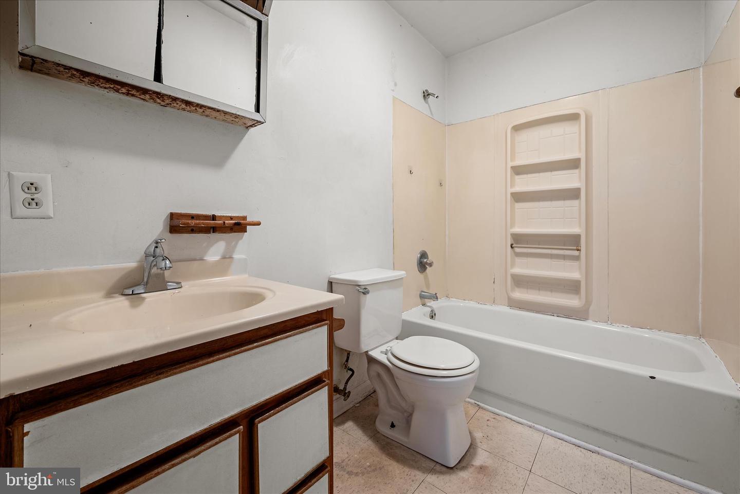 751 - 761 OLD CHARLES TOWN RD, STEPHENSON, Virginia 22656, 4 Bedrooms Bedrooms, ,2 BathroomsBathrooms,Residential,For sale,751 - 761 OLD CHARLES TOWN RD,VAFV2037948 MLS # VAFV2037948