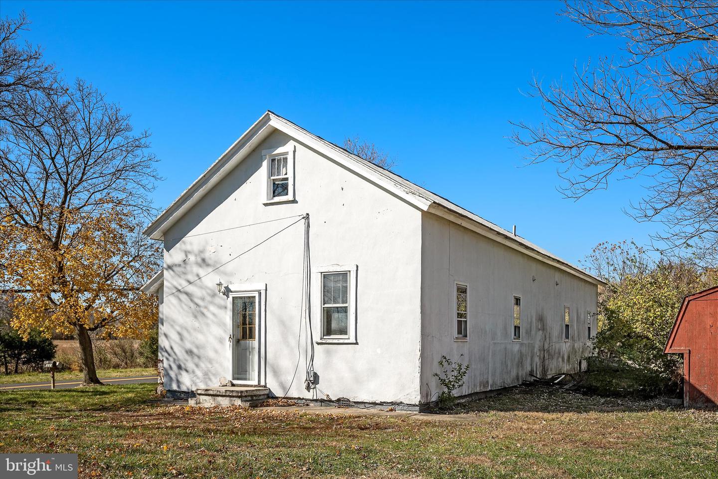 751 - 761 OLD CHARLES TOWN RD, STEPHENSON, Virginia 22656, 4 Bedrooms Bedrooms, ,2 BathroomsBathrooms,Residential,For sale,751 - 761 OLD CHARLES TOWN RD,VAFV2037948 MLS # VAFV2037948